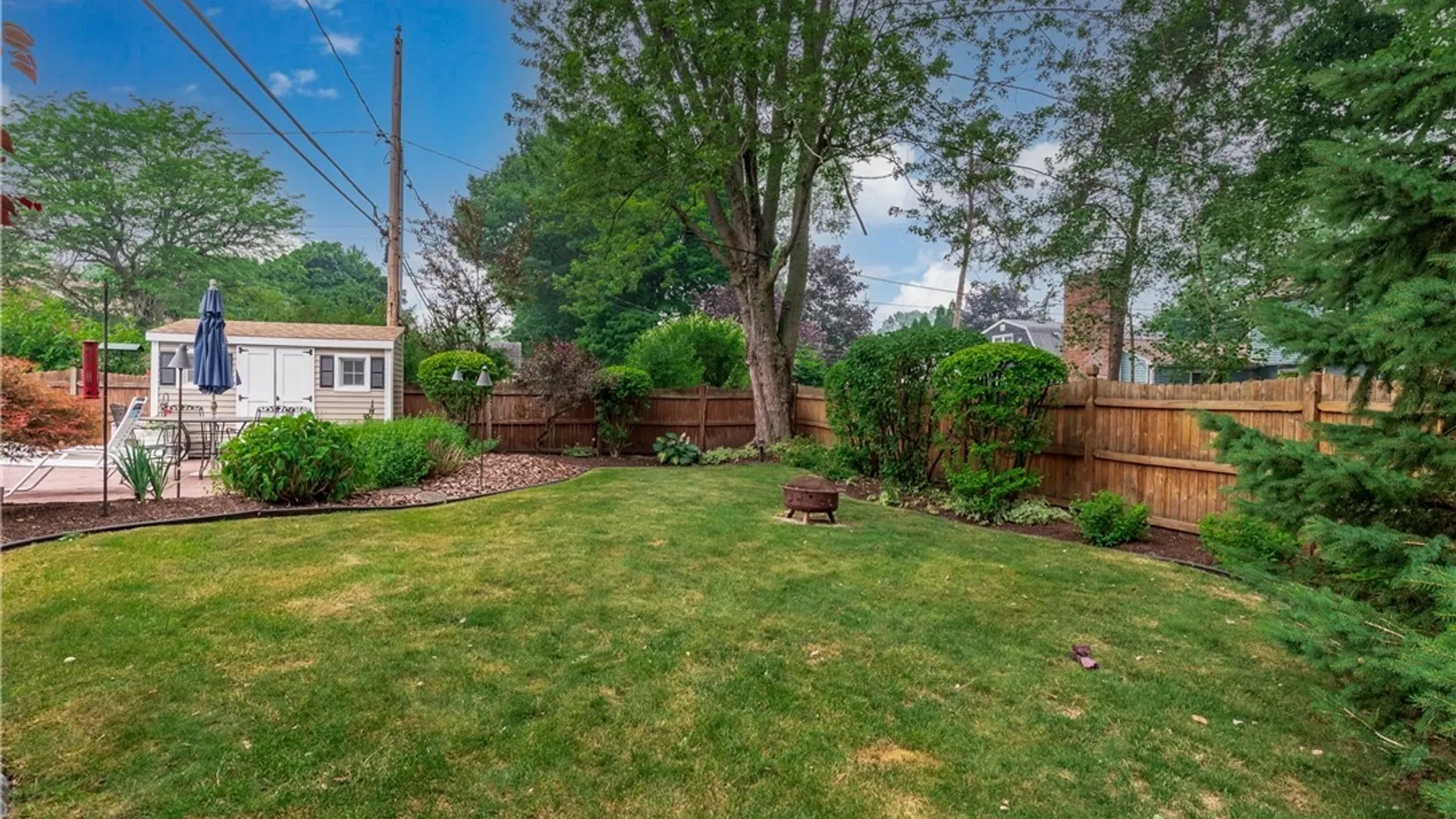 Property at 84 Carriage Cir, Amherst, NY 14221 37