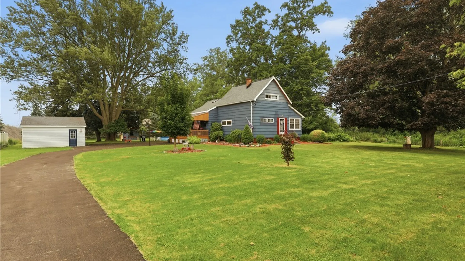 Property at 335 French Road, West Seneca, NY 14224 3