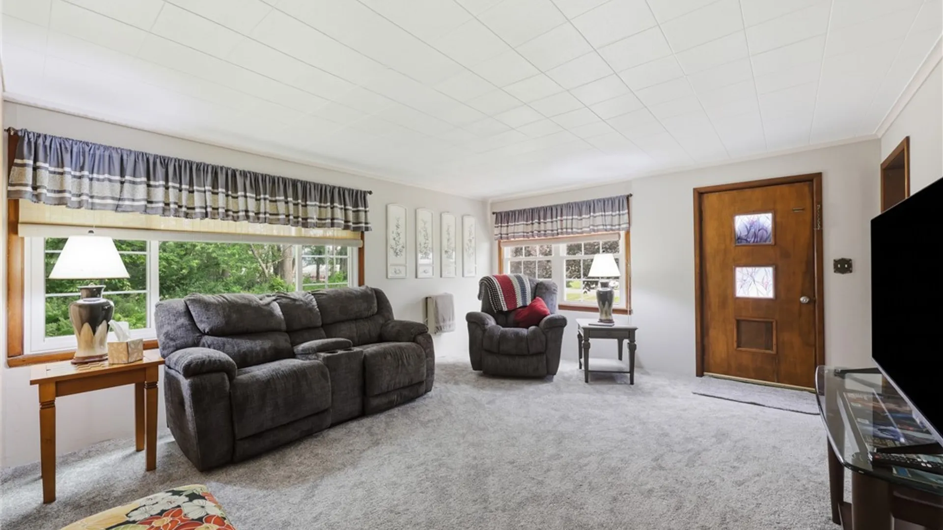 Property at 335 French Road, West Seneca, NY 14224 10