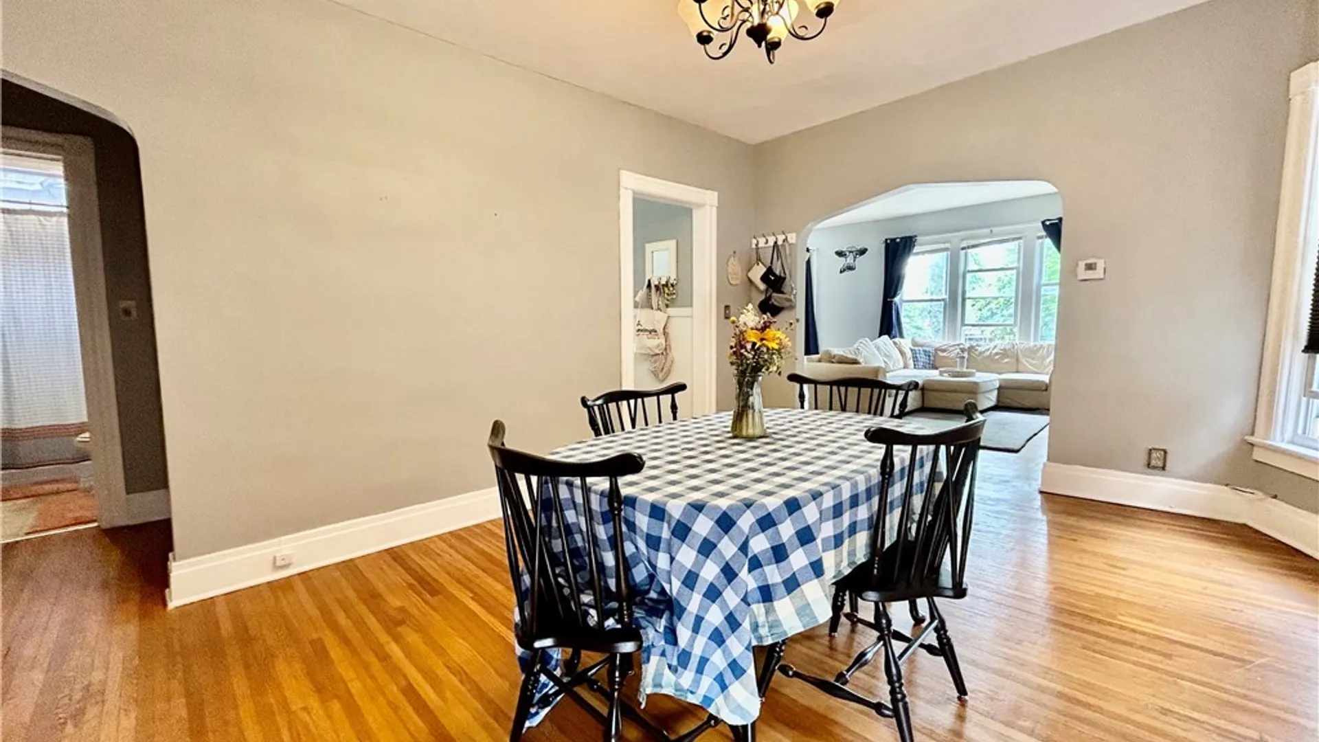 Property at 123 Highland Avenue, Buffalo, NY 14222 4