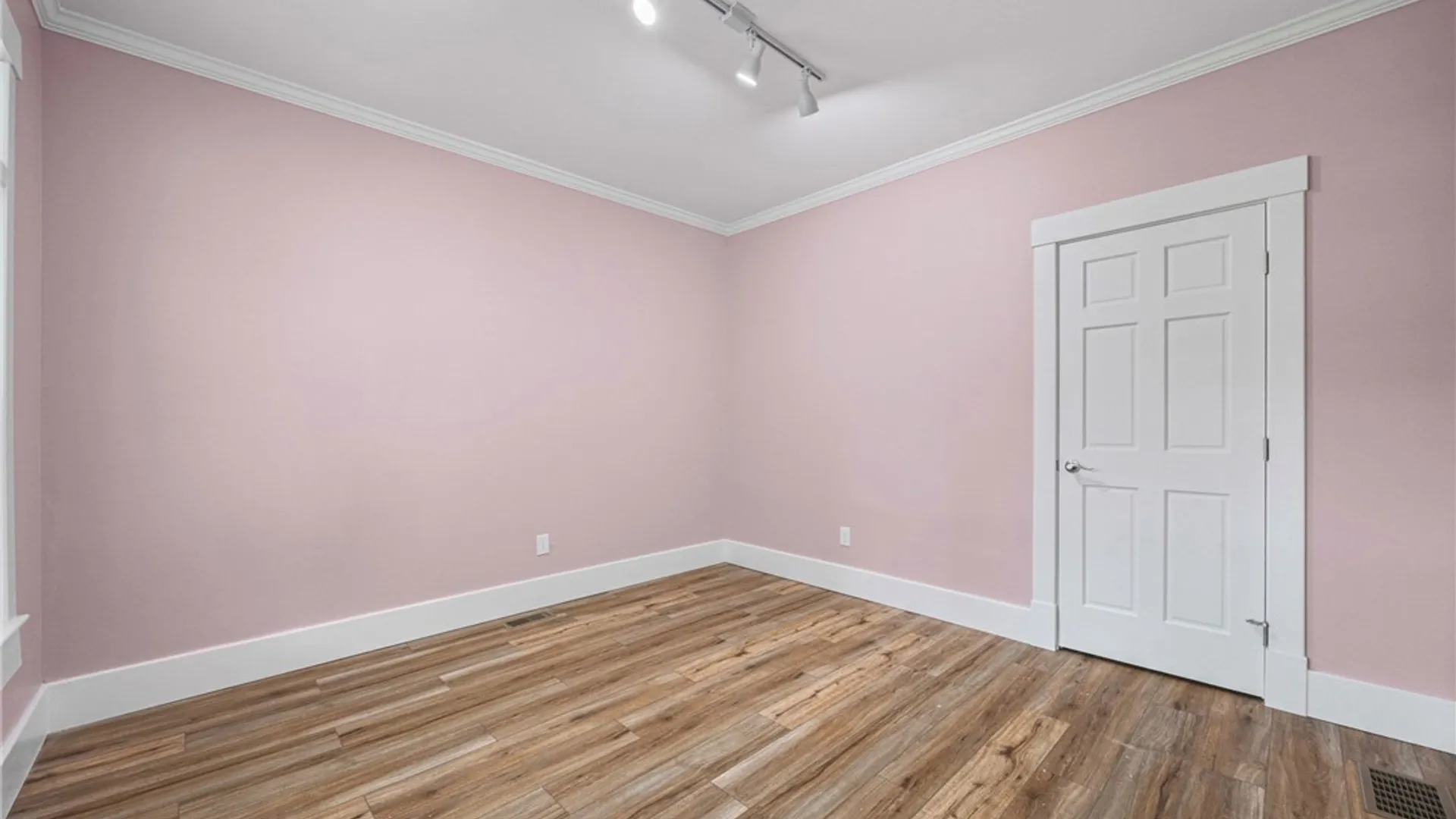 Property at 185 Columbia Avenue, Rochester, NY 14608 11