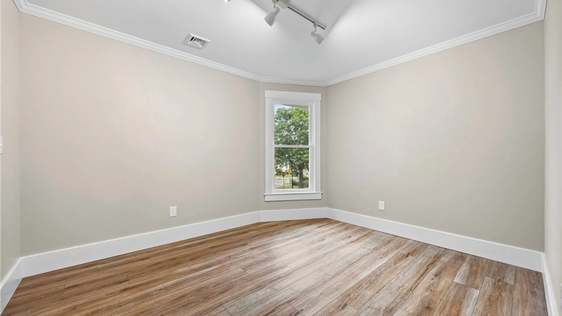 Property at 185 Columbia Avenue, Rochester, NY 14608 15