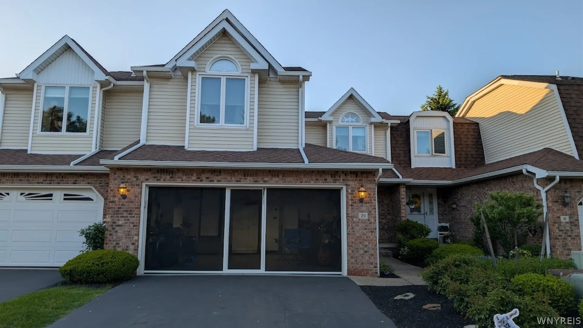Property at 20 Niagara Shore Drive, Tonawanda, NY 14150 8