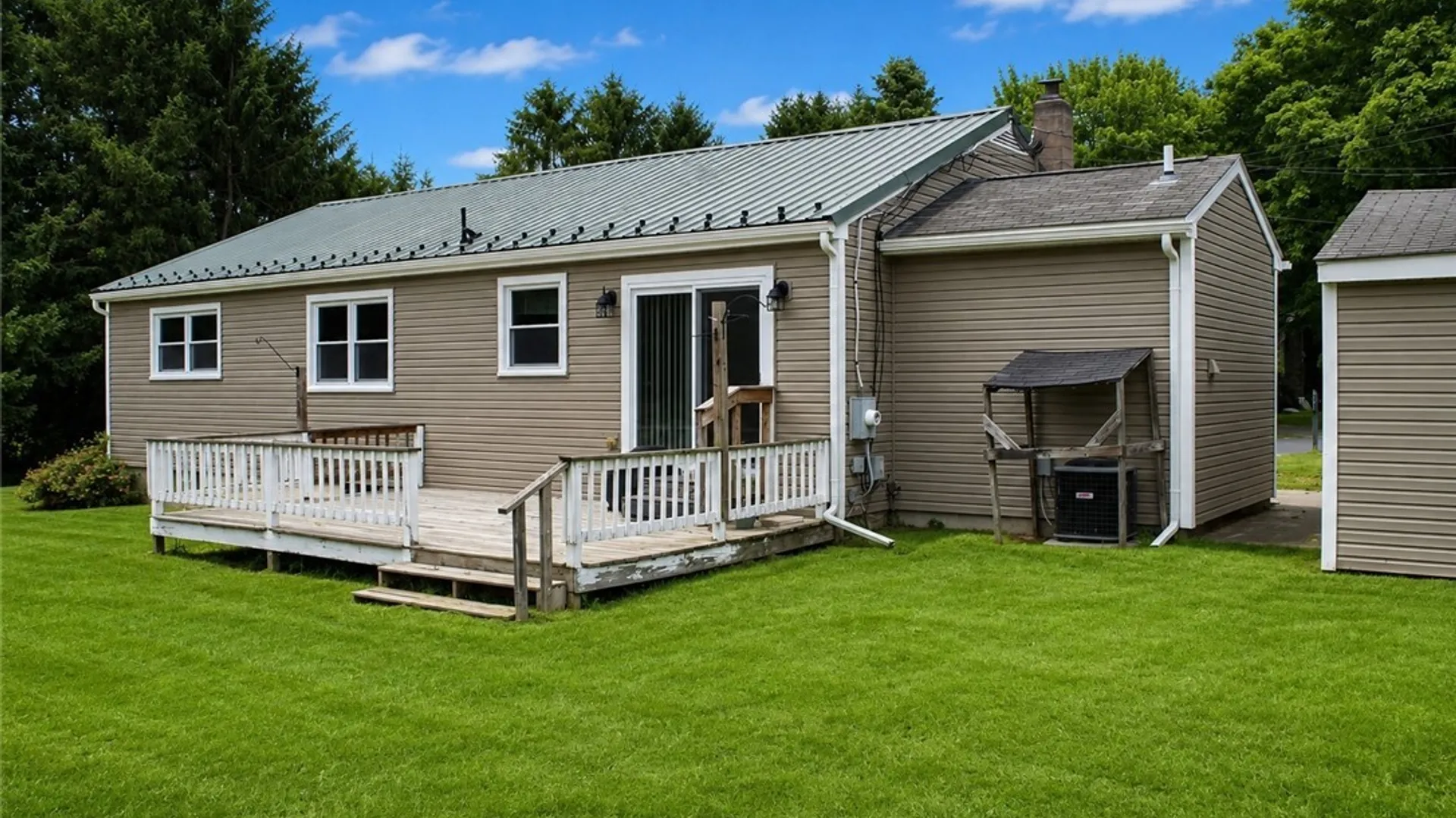 Property at 6241 S Mcdonald Road, Elbridge, NY 13080 4