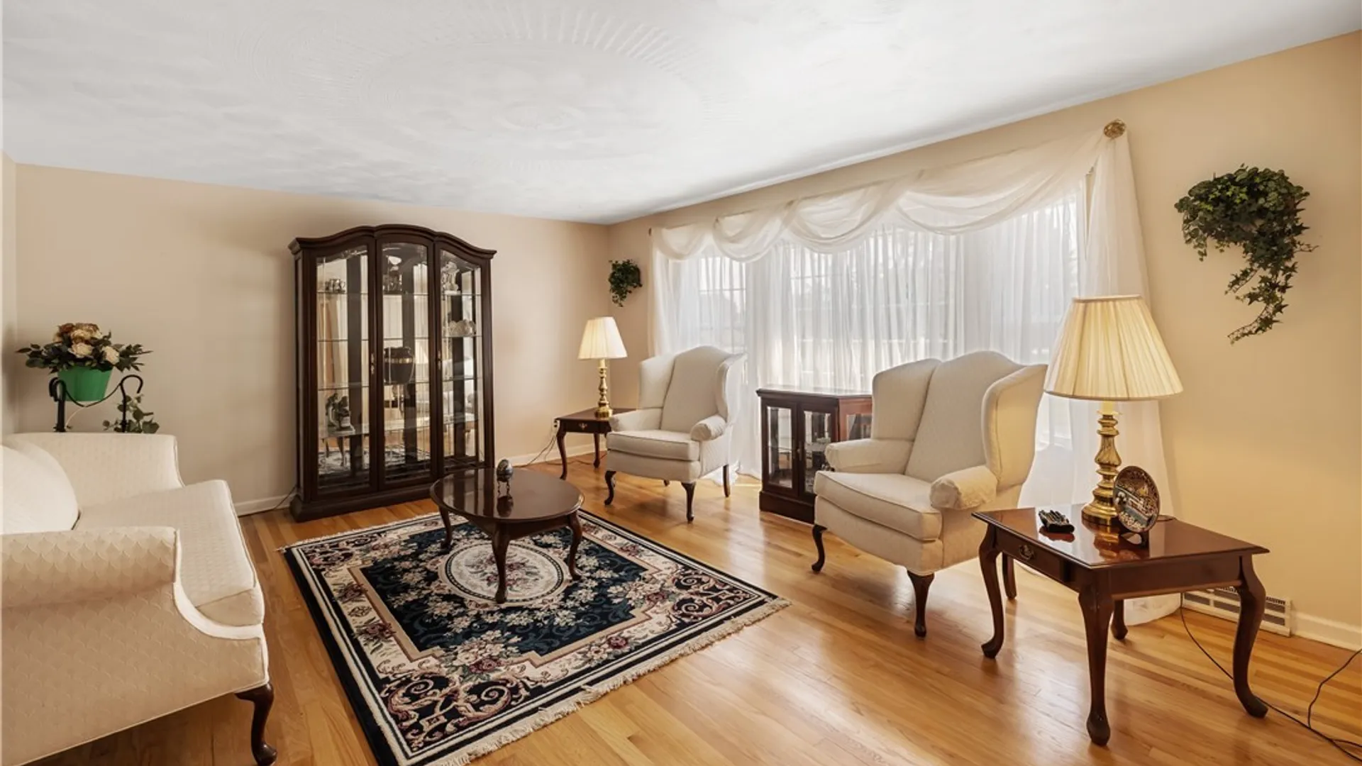 Property at 104 Ivy Lane, Camillus, NY 13219 6