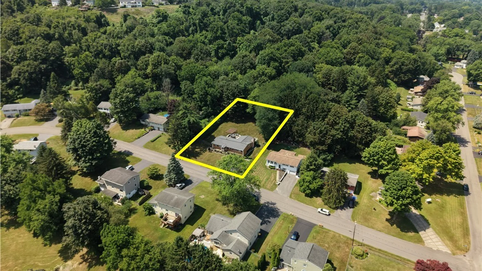 Property at 104 Ivy Lane, Camillus, NY 13219 47
