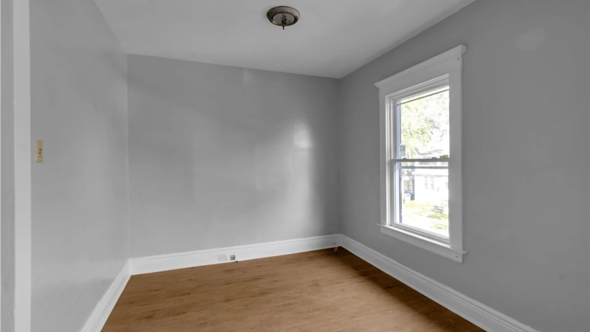 Property at 132 Royal Avenue, Buffalo, NY 14207 14