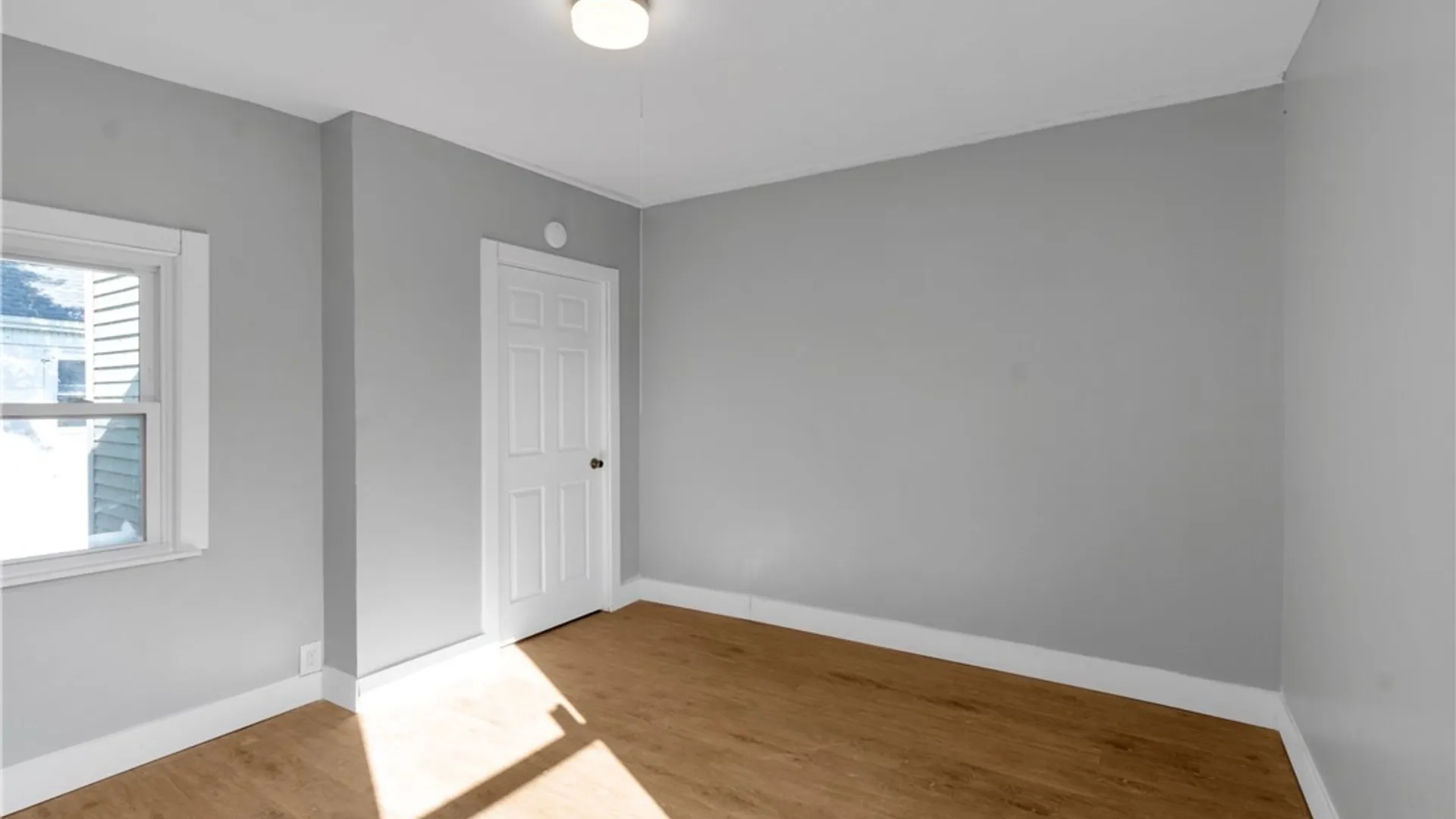 Property at 132 Royal Avenue, Buffalo, NY 14207 21