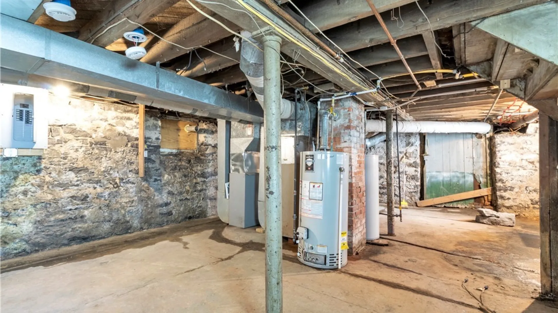 Property at 132 Royal Avenue, Buffalo, NY 14207 34