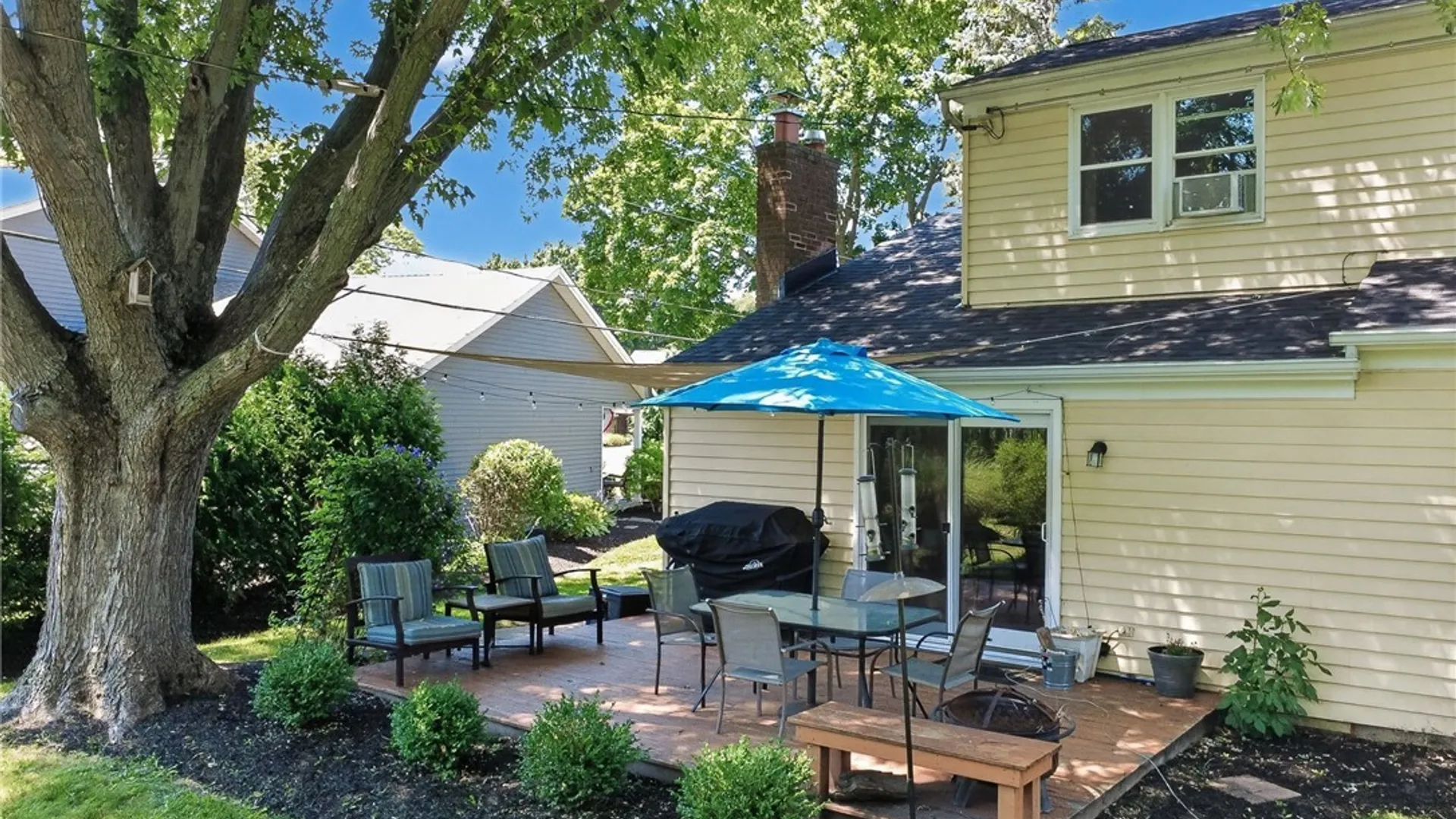 Property at 392 Hawthorne Place, Porter, NY 14174 3