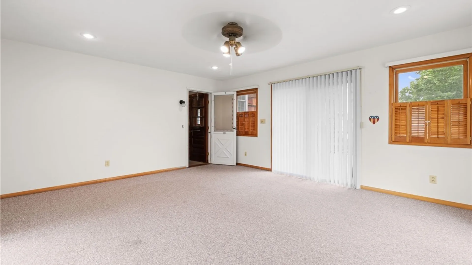 Property at 117 Spring Street, DeWitt, NY 13057 44