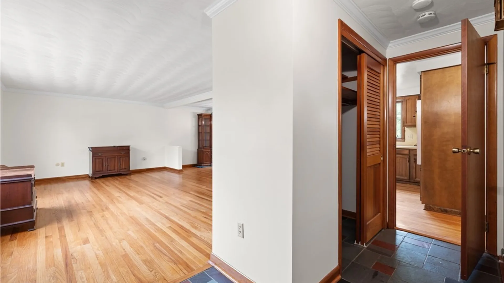 Property at 117 Spring Street, DeWitt, NY 13057 9