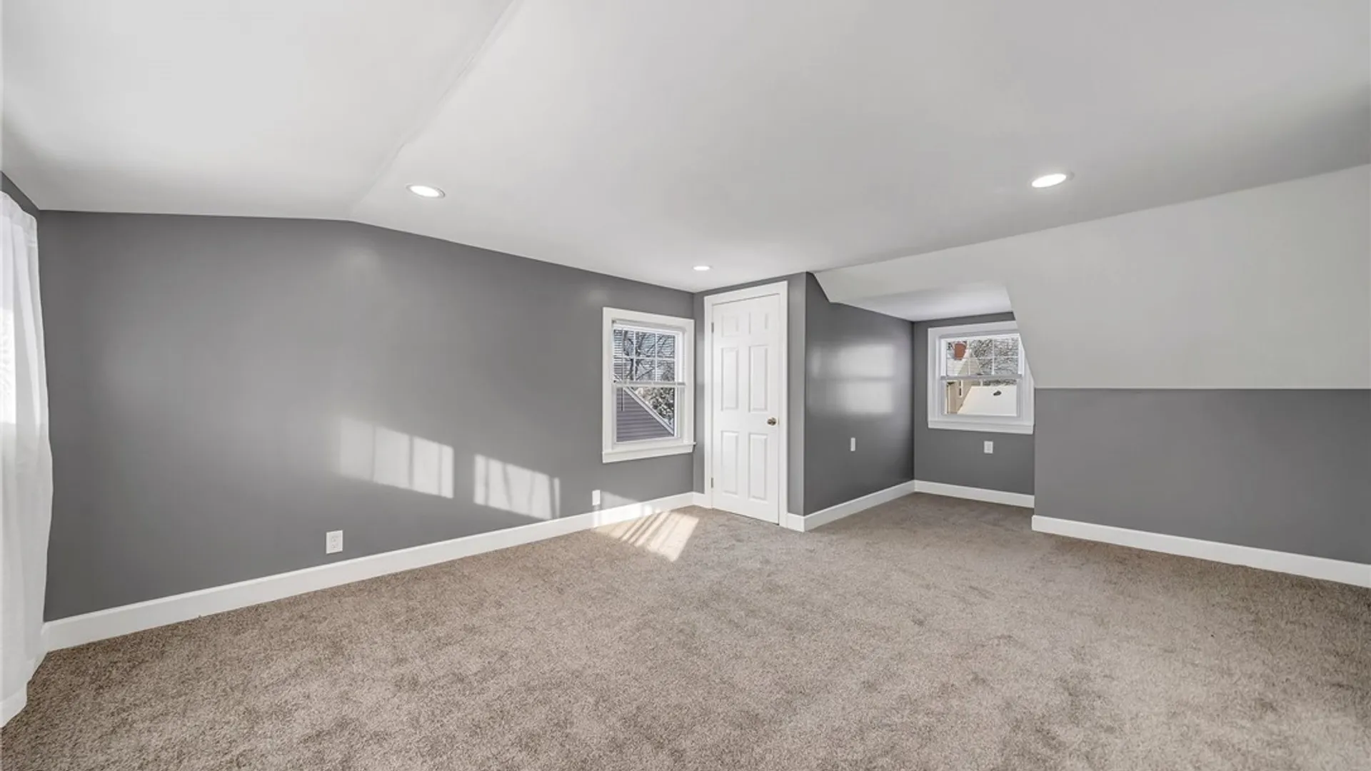 Property at 206 Wrexham Court, Tonawanda, NY 14150 34