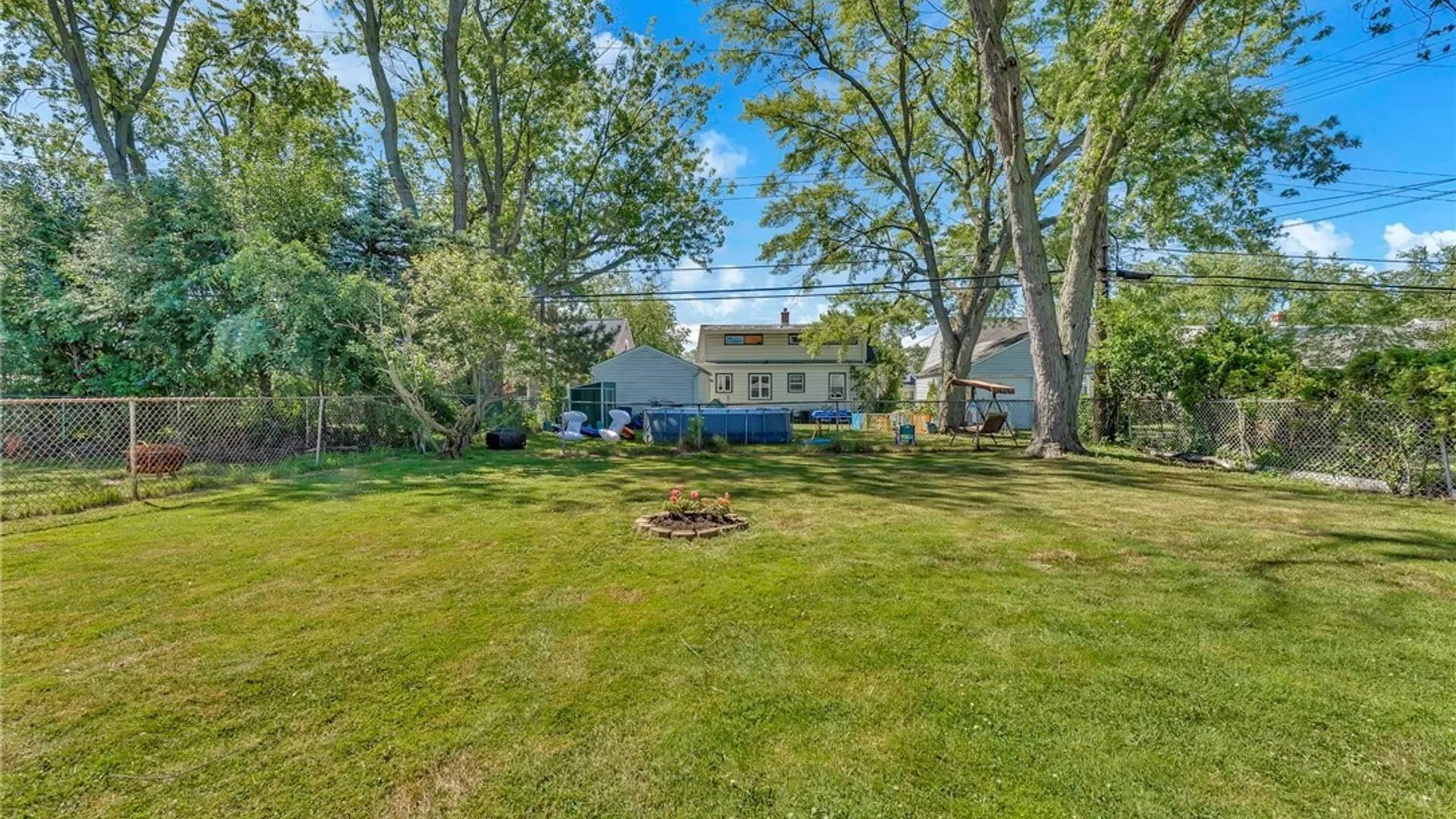 Property at 206 Wrexham Court, Tonawanda, NY 14150 47