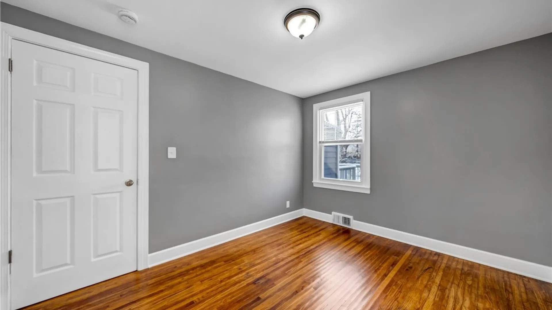 Property at 206 Wrexham Court, Tonawanda, NY 14150 27