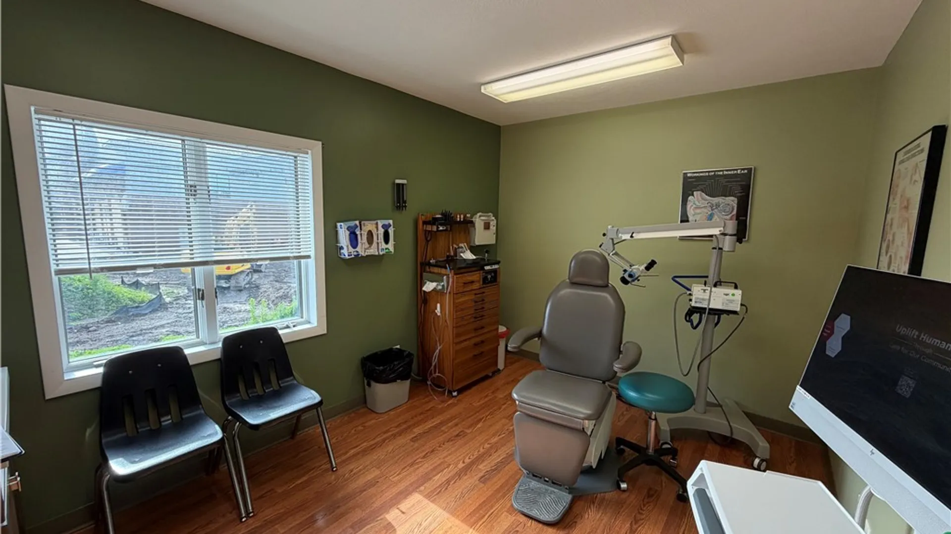 Property at 1800 English Rd, Greece, NY 14616 16