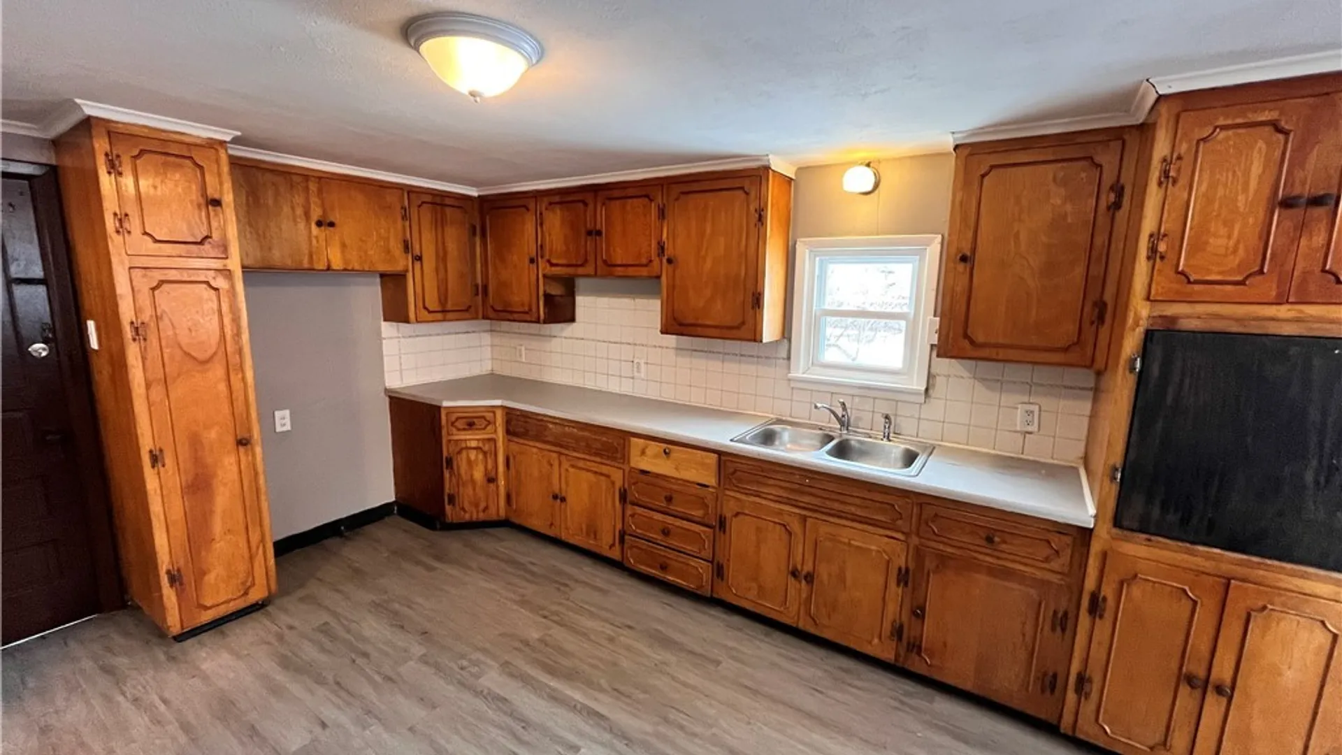 Property at 52 Langmeyer Avenue, Buffalo, NY 14215 17
