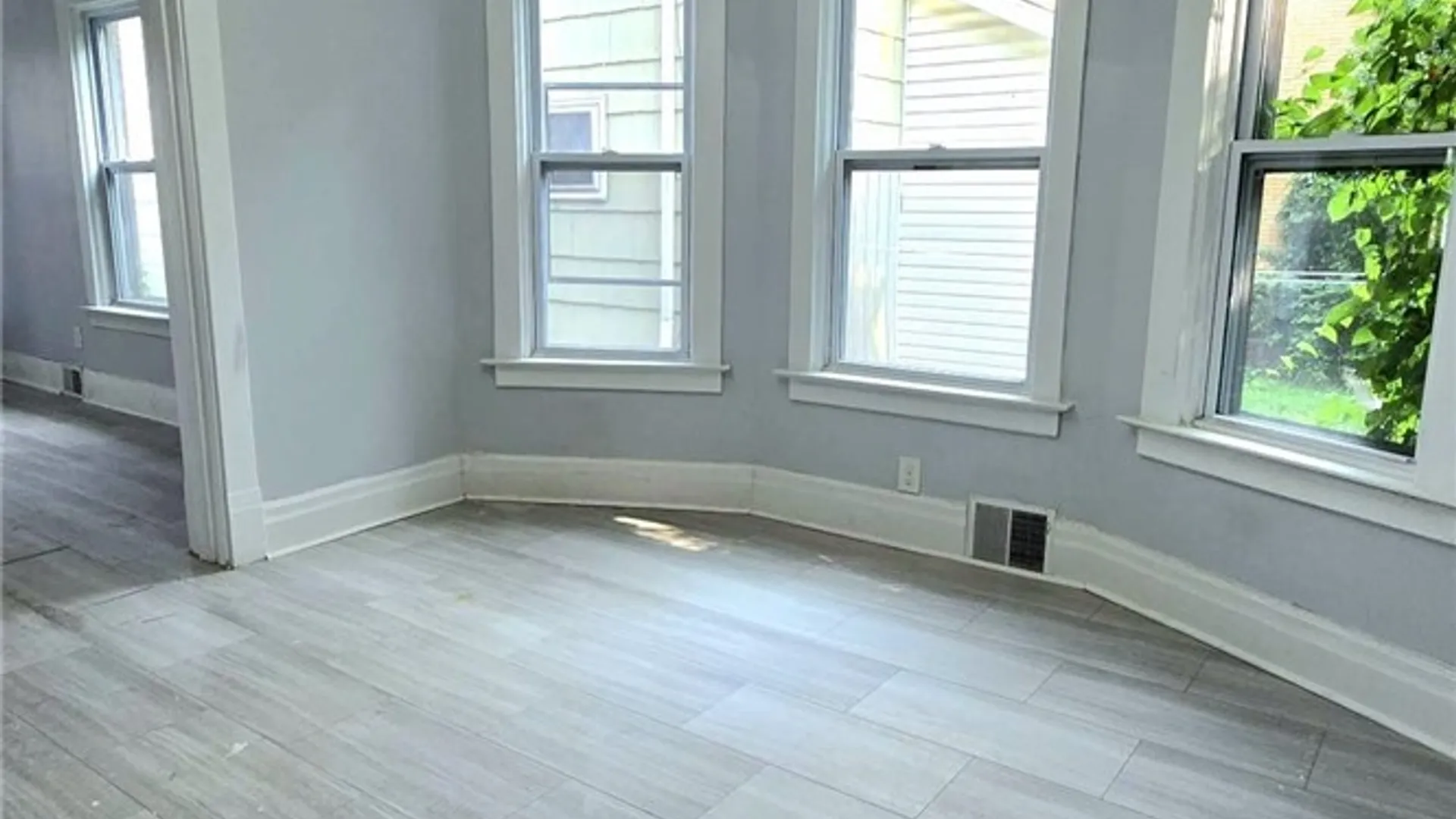 Property at 468 Portage Road, Niagara Falls, NY 14303 4