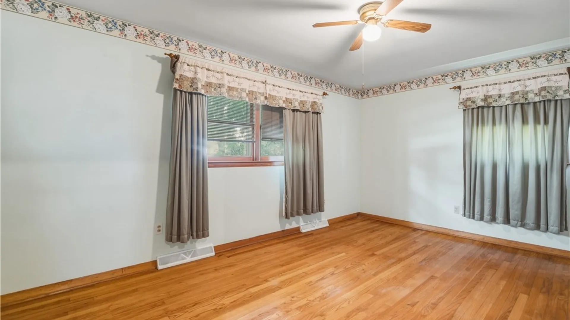 Property at 4 E Meadow Lane, Carroll, NY 14738 17