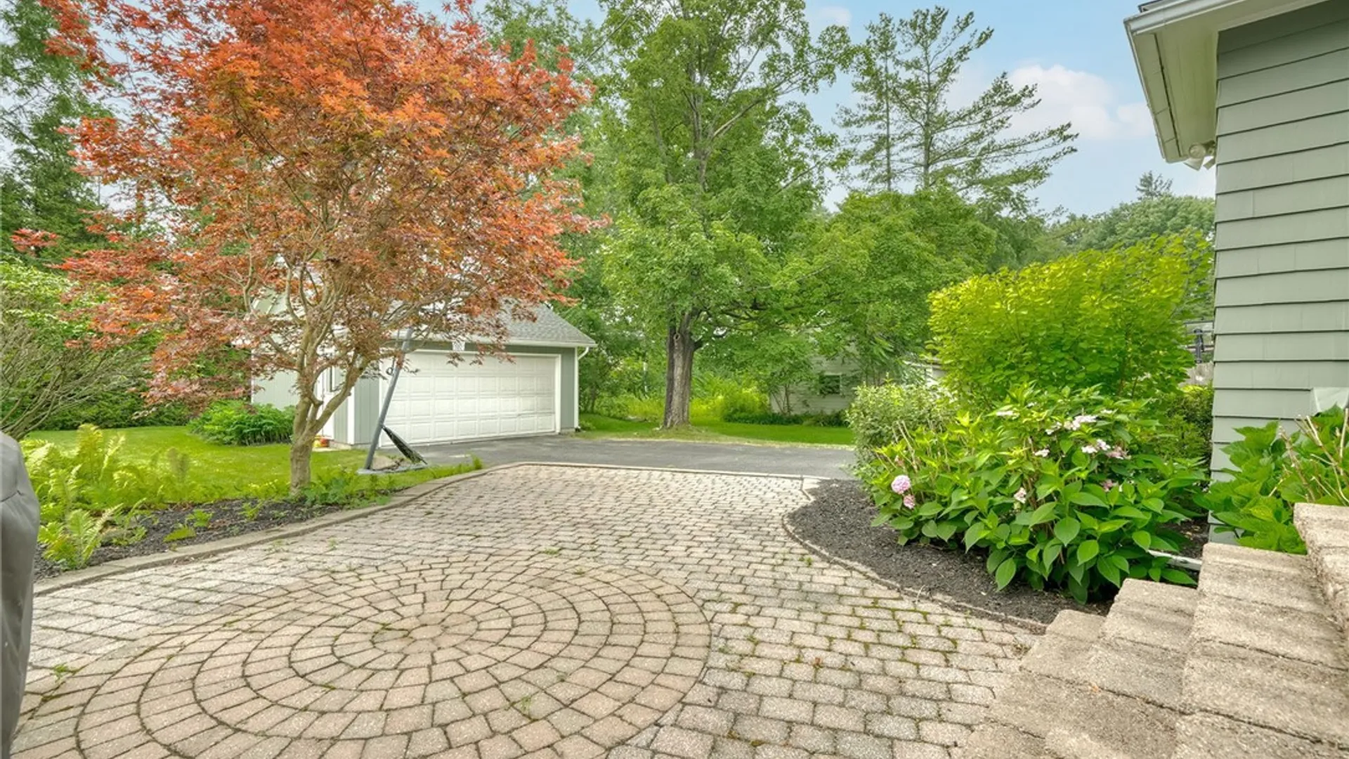 Property at 150 Eastland Avenue, Brighton, NY 14618 44