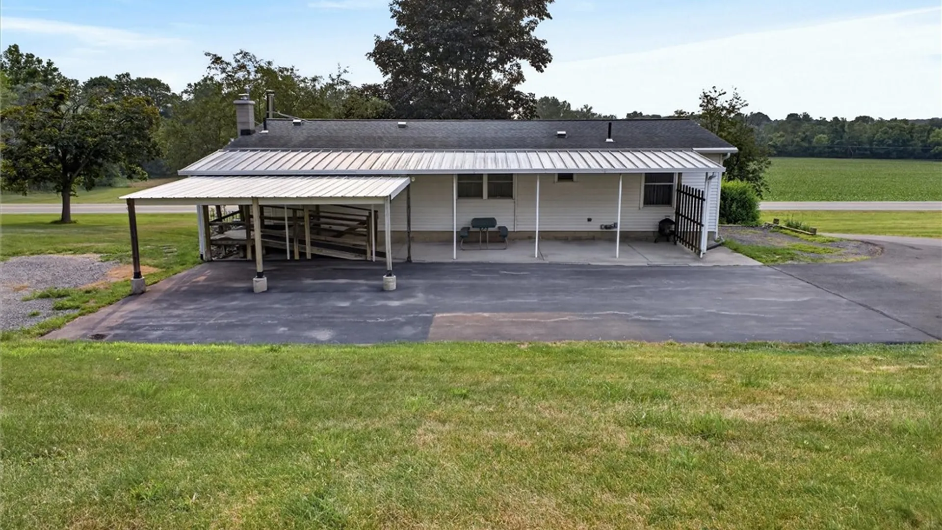 Property at 872 Brownsville Road, Victor, NY 14564 4