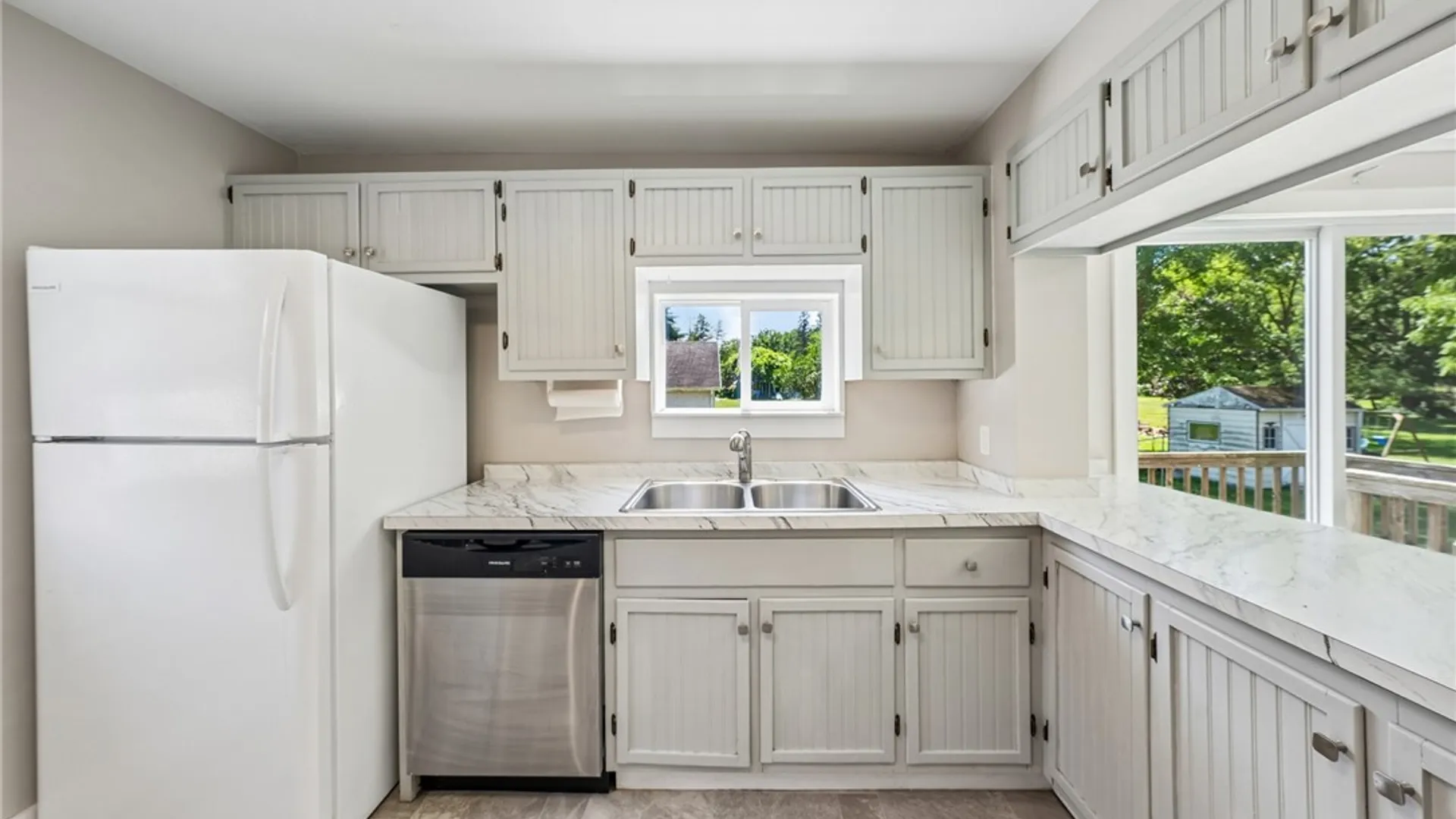 Property at 1 Colorado Avenue, Batavia City, NY 14020 15