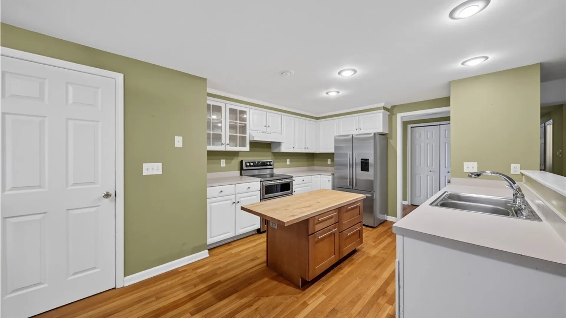 Property at 7554 Sugarwood Lane, Clay, NY 13212 11