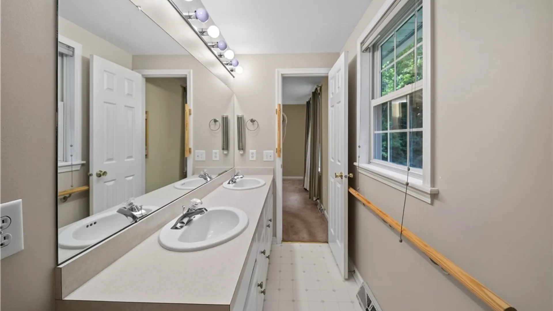 Property at 7554 Sugarwood Lane, Clay, NY 13212 19