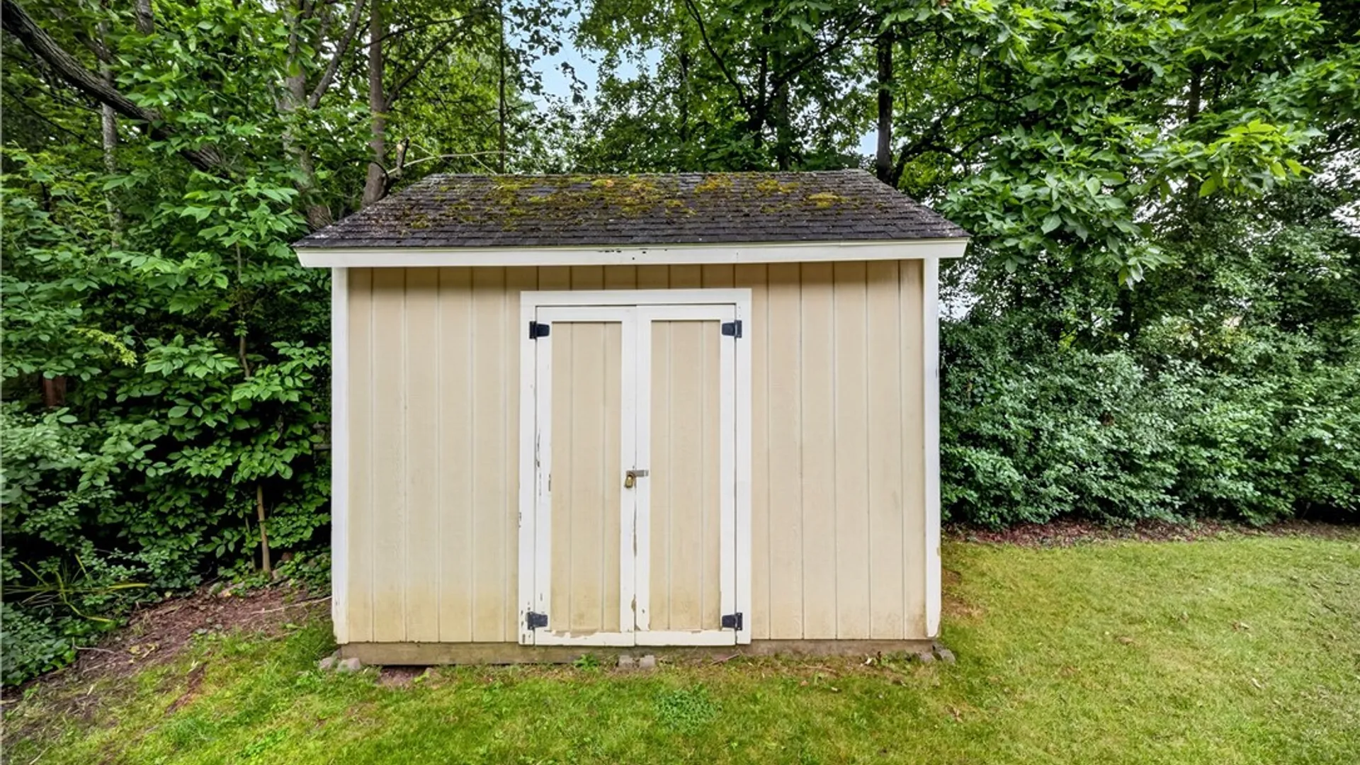 Property at 7554 Sugarwood Lane, Clay, NY 13212 42