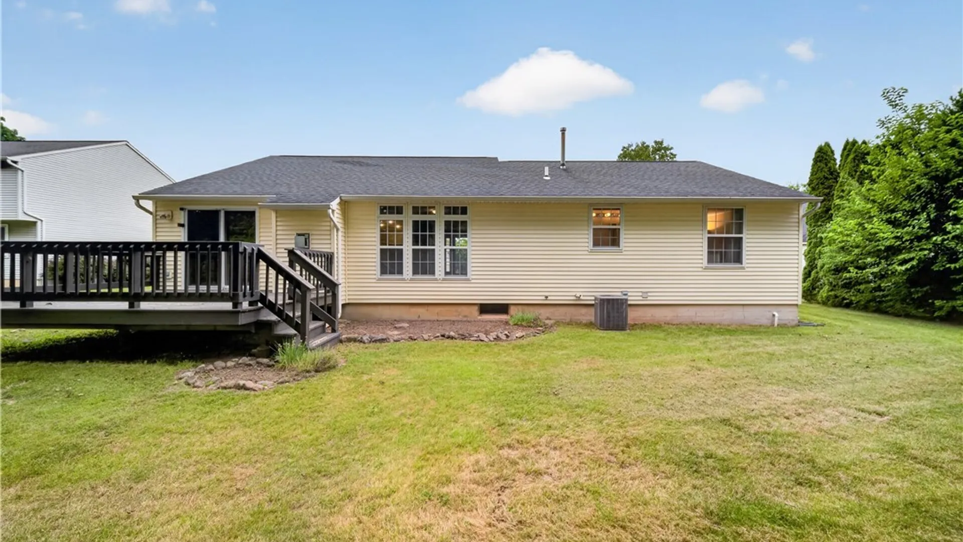 Property at 7554 Sugarwood Lane, Clay, NY 13212 45
