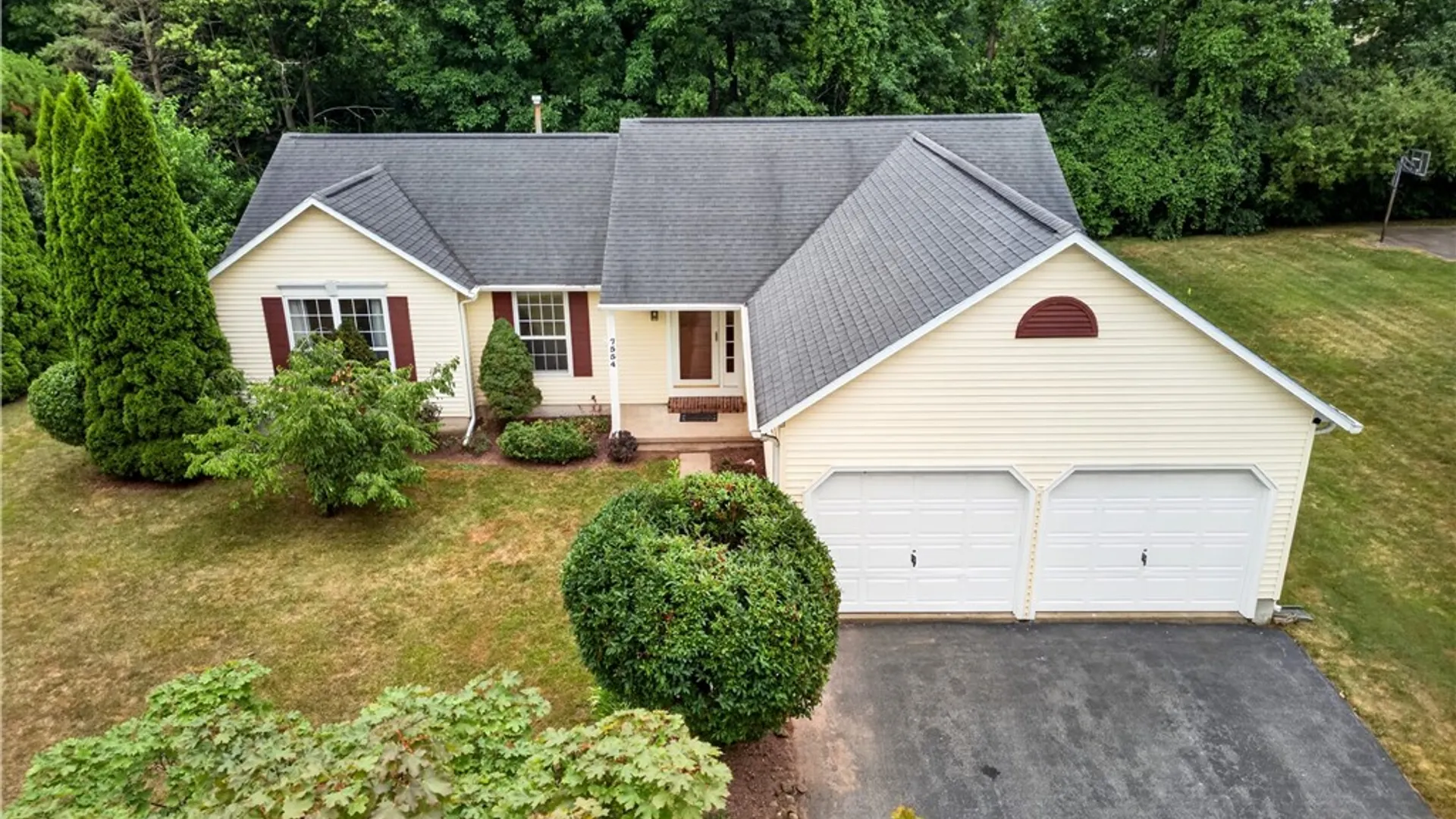 Property at 7554 Sugarwood Lane, Clay, NY 13212 48
