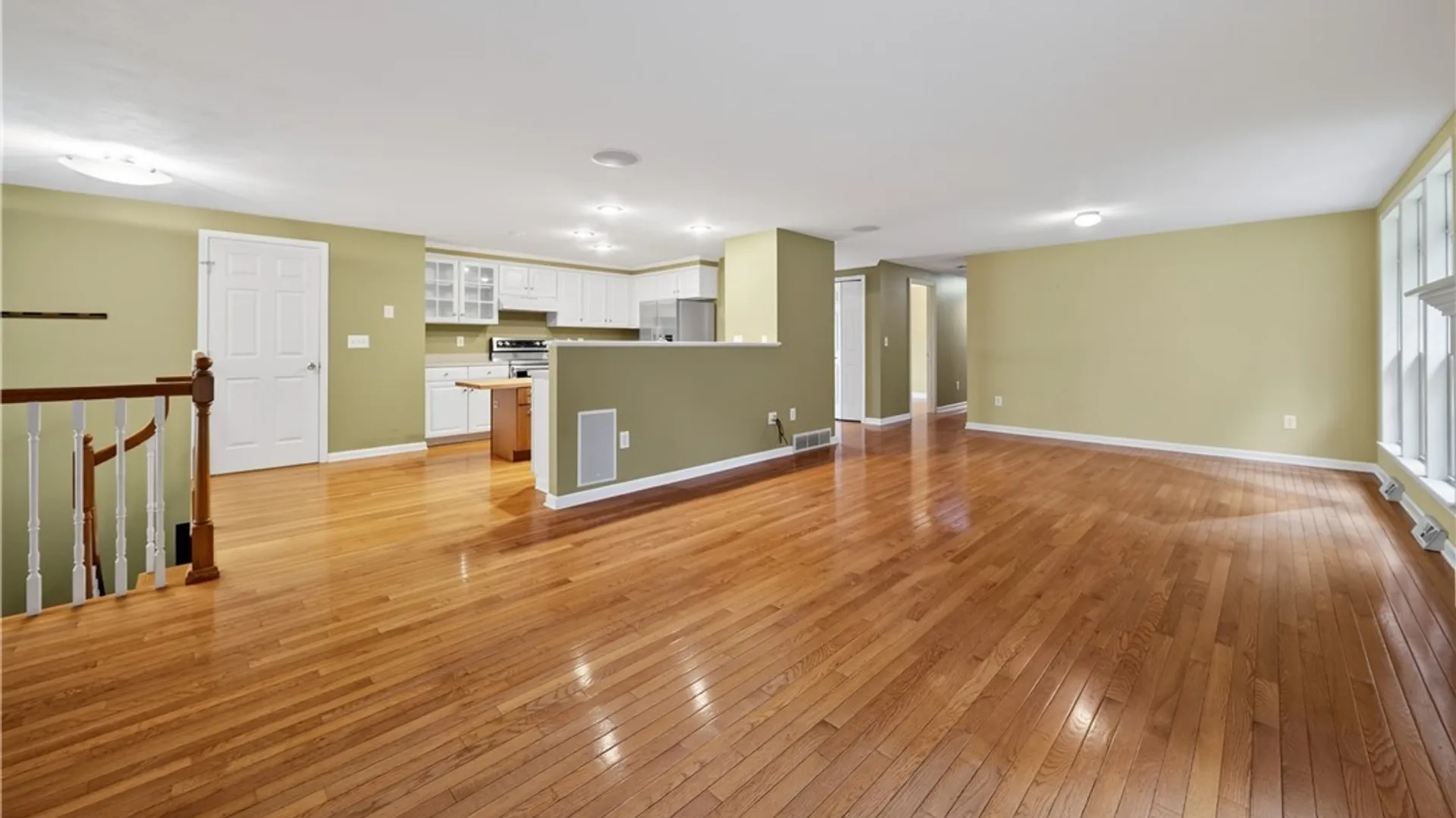 Property at 7554 Sugarwood Lane, Clay, NY 13212 6