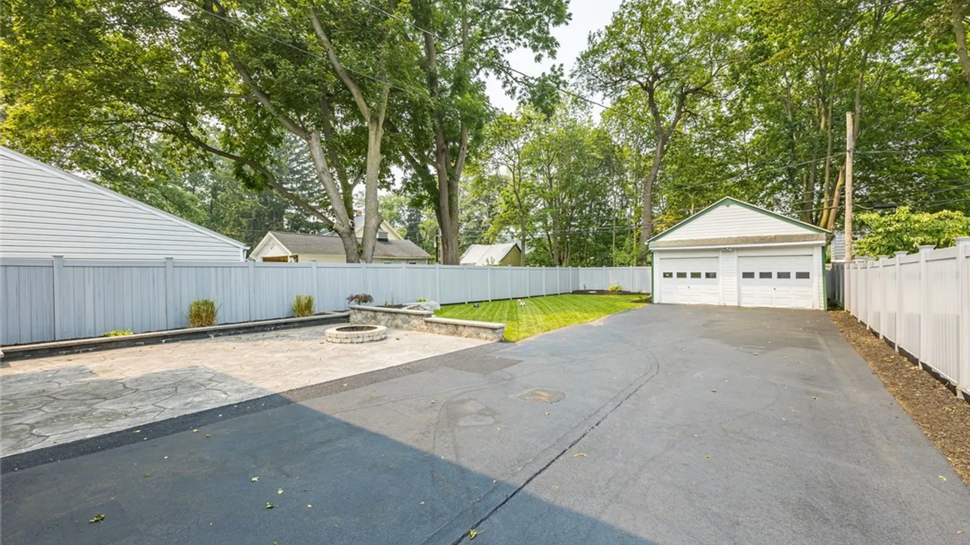 Property at 42 Walzford Road, Irondequoit, NY 14622 30