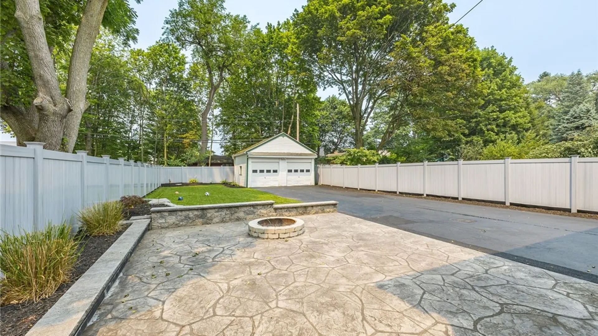 Property at 42 Walzford Road, Irondequoit, NY 14622 33