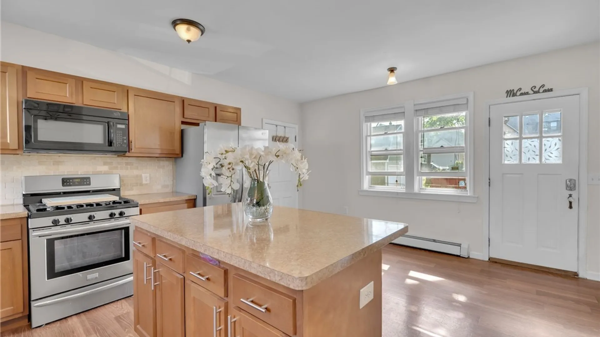 Property at 19 Little Place, Lancaster, NY 14043 18