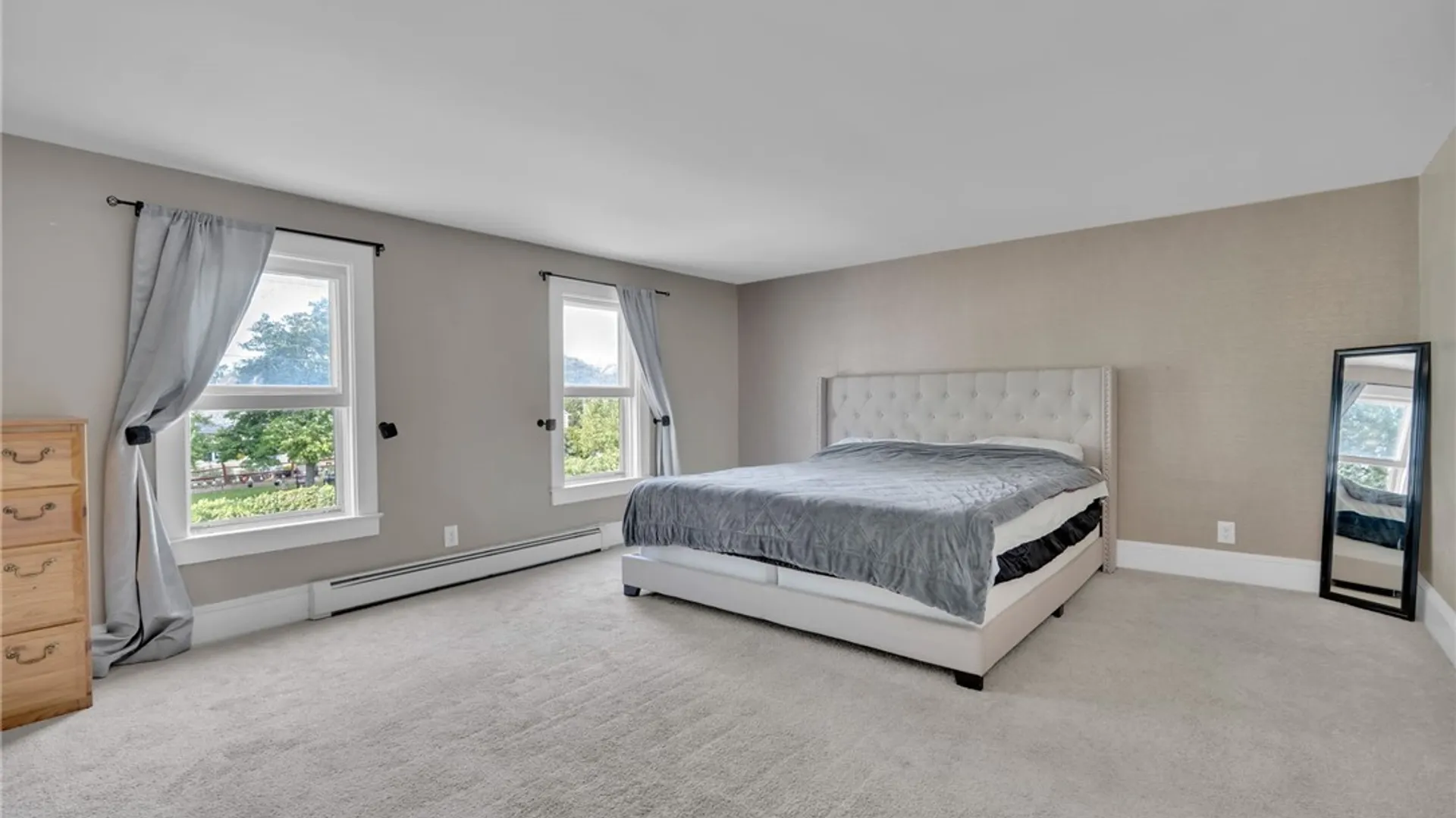 Property at 19 Little Place, Lancaster, NY 14043 24