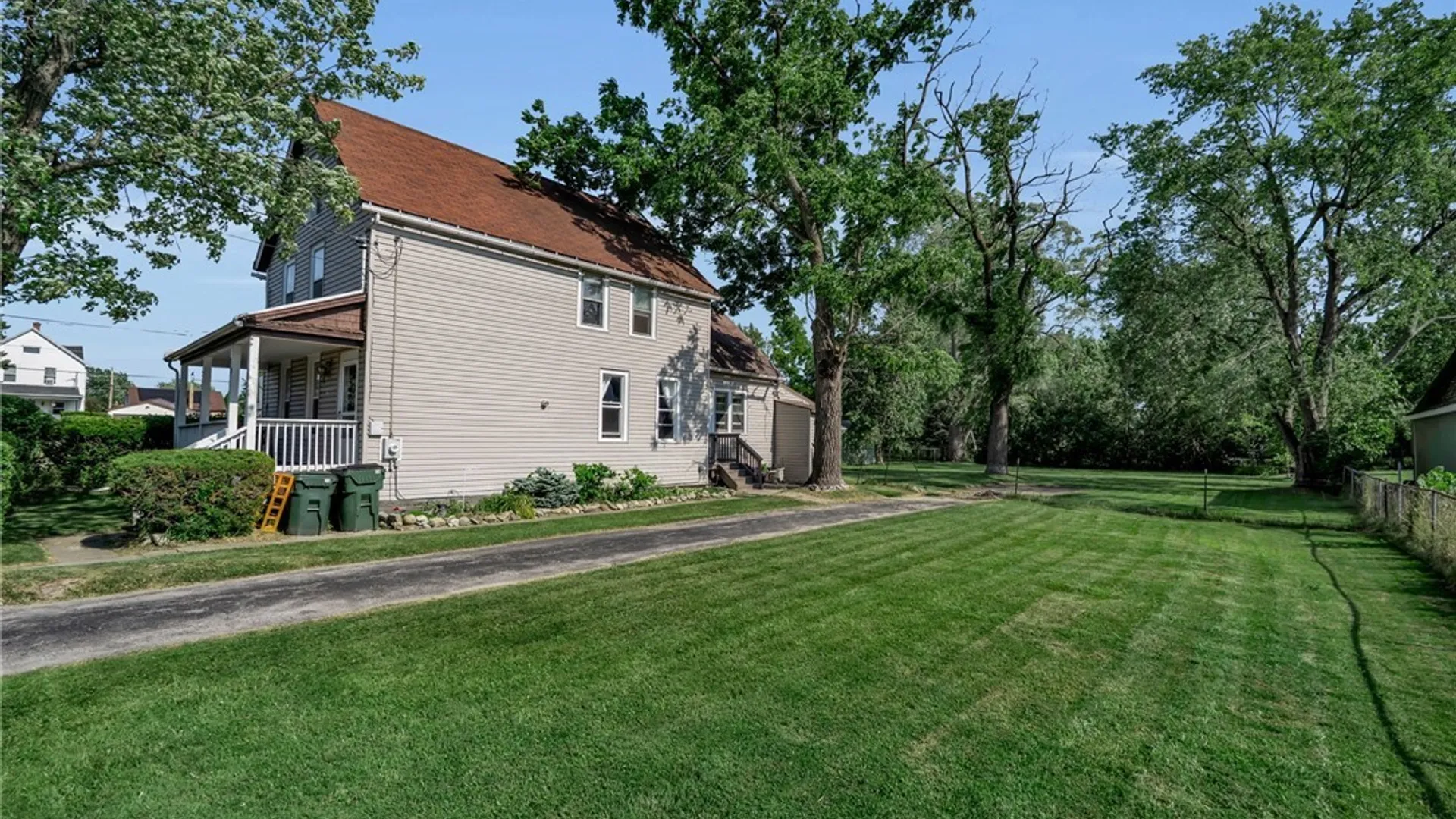 Property at 19 Little Place, Lancaster, NY 14043 3