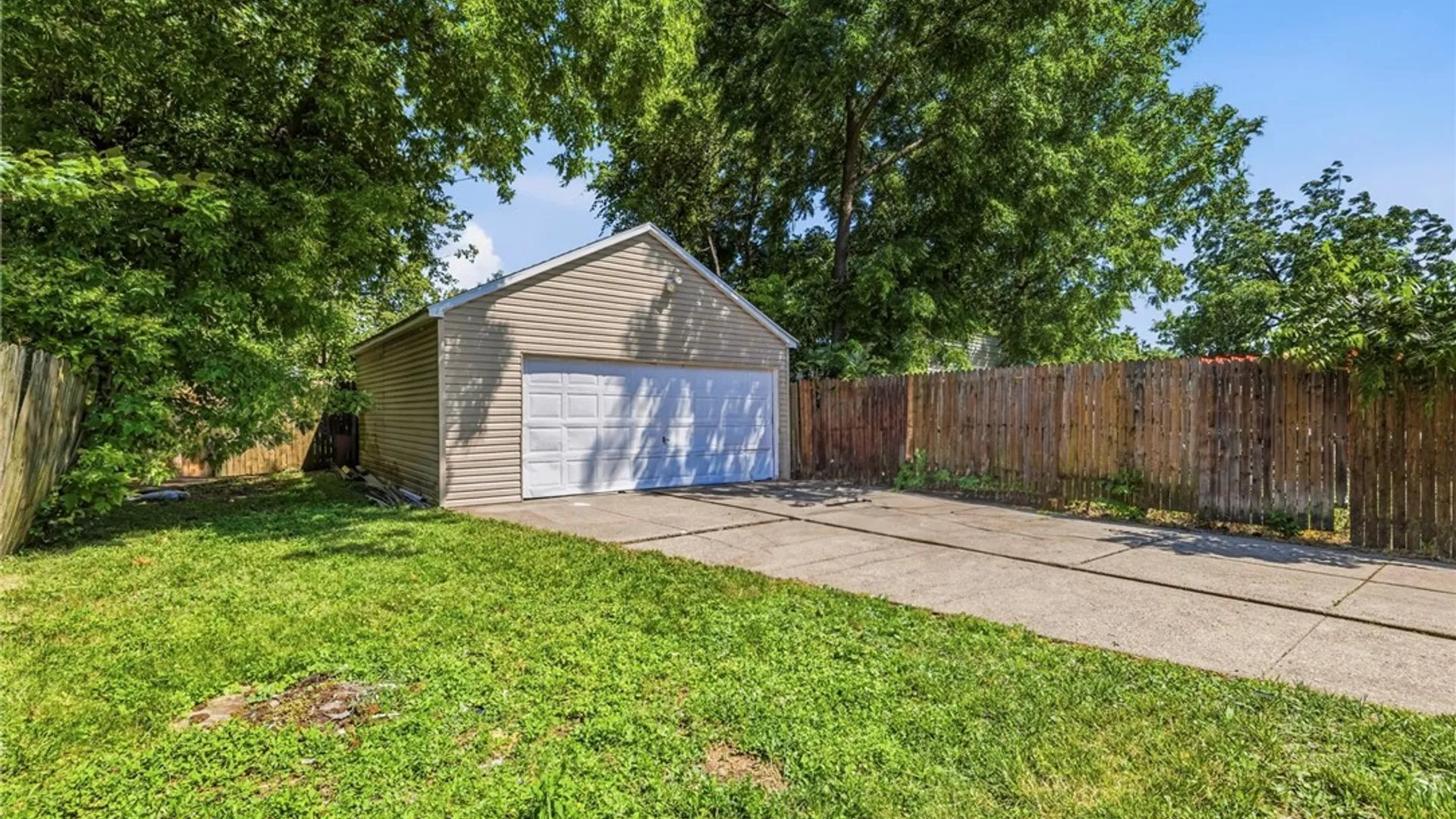 Property at 381 Northumberland Avenue, Buffalo, NY 14215 31