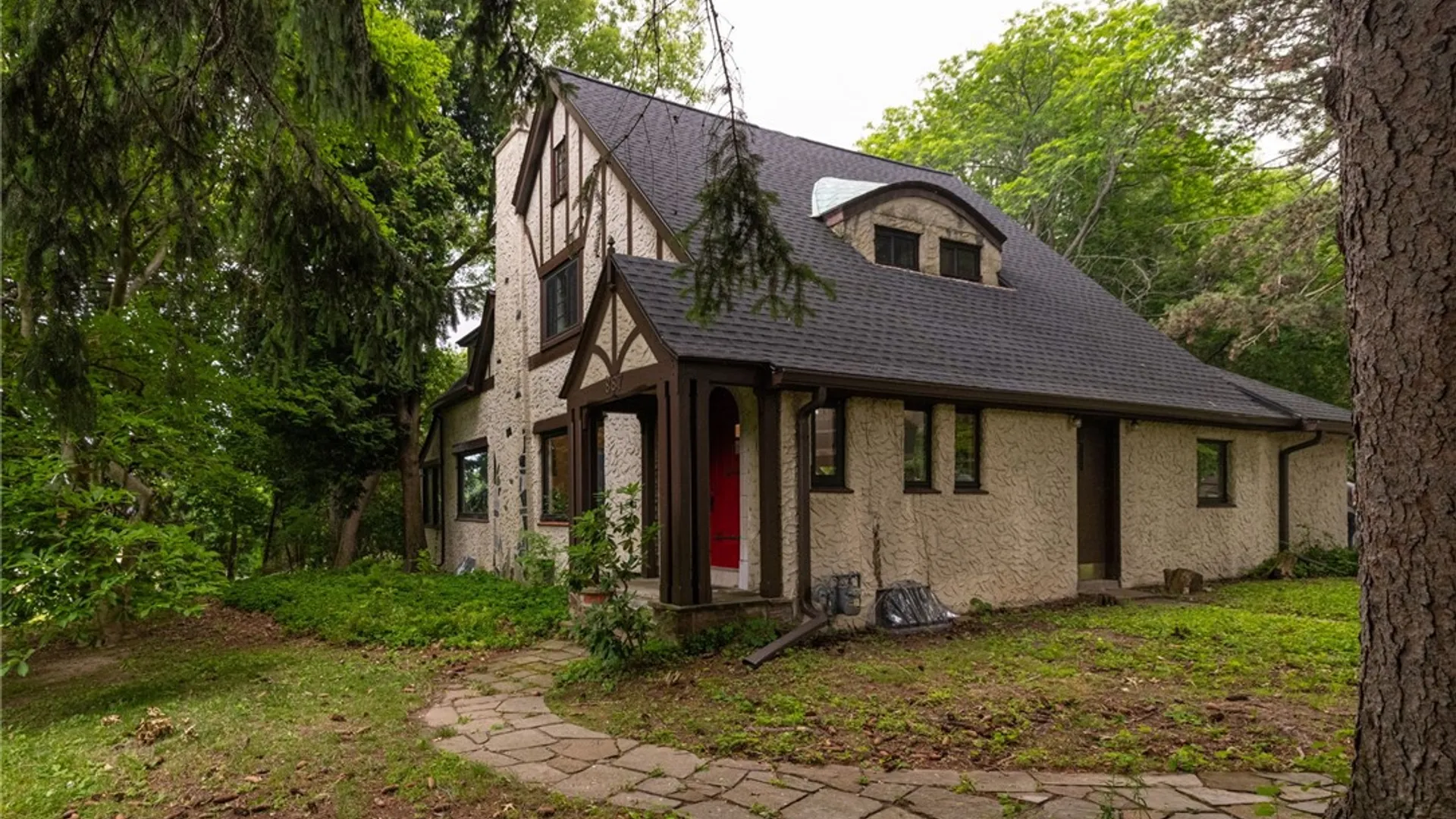 Property at 887 Titus Avenue, Irondequoit, NY 14617 46