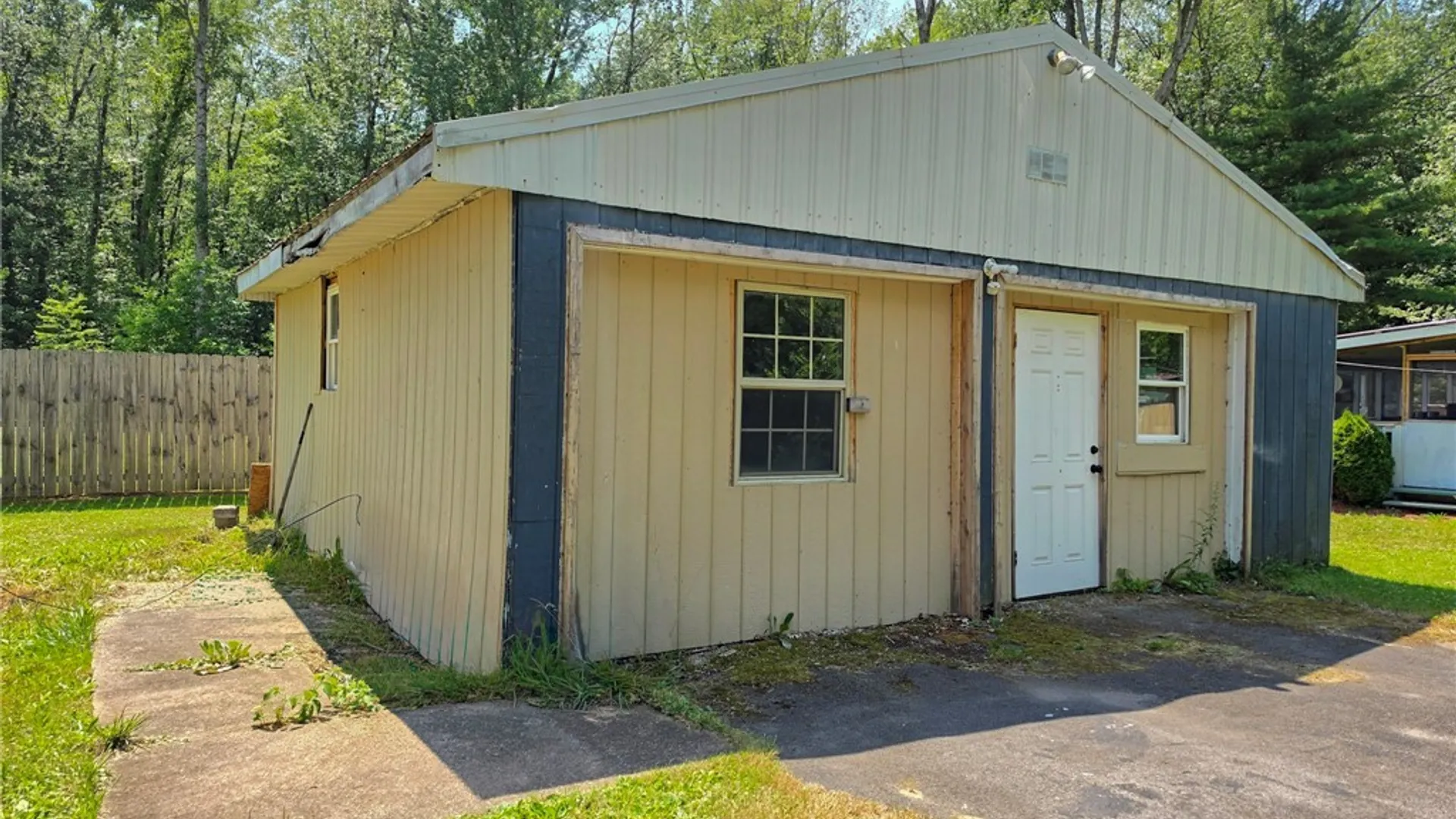 Property at 712 Myrtle Avenue, Vienna, NY 13308 2