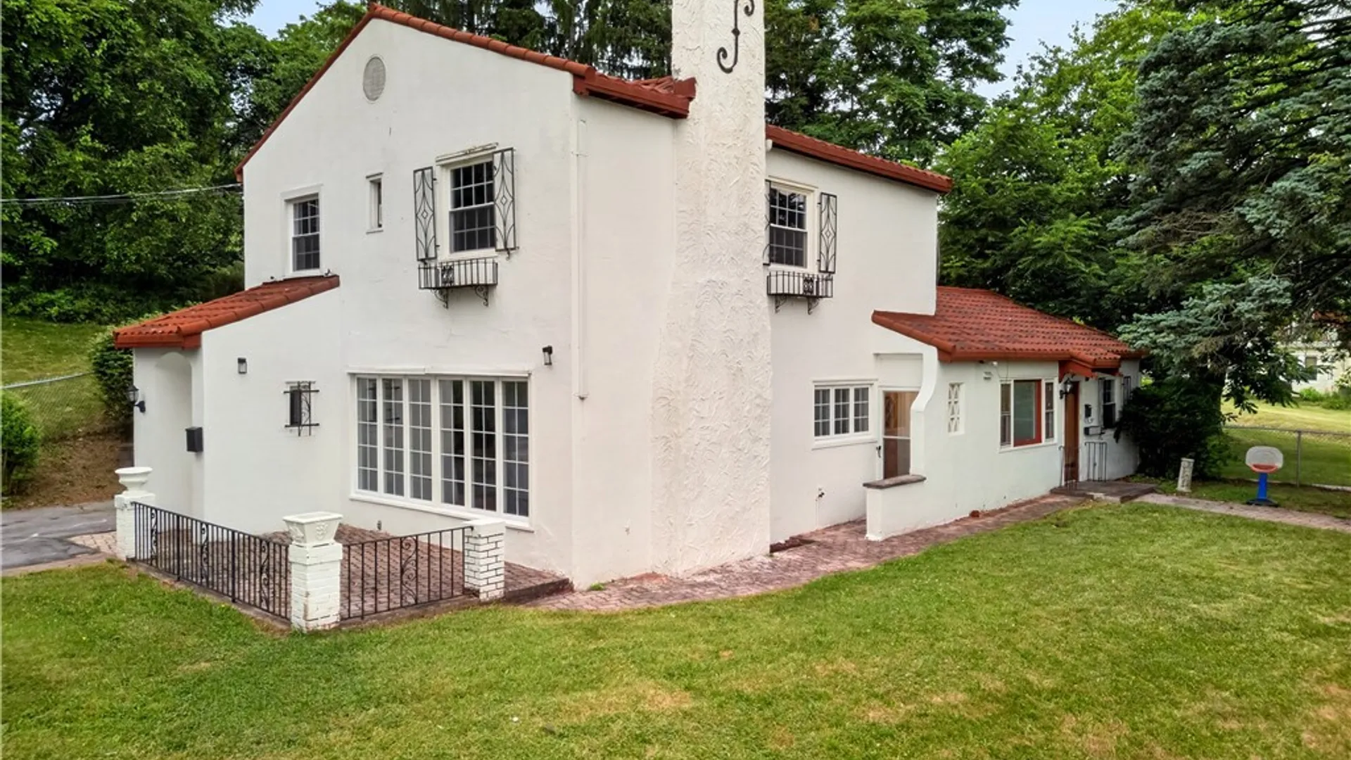 Property at 799 Woods Road, Geddes, NY 13209 2