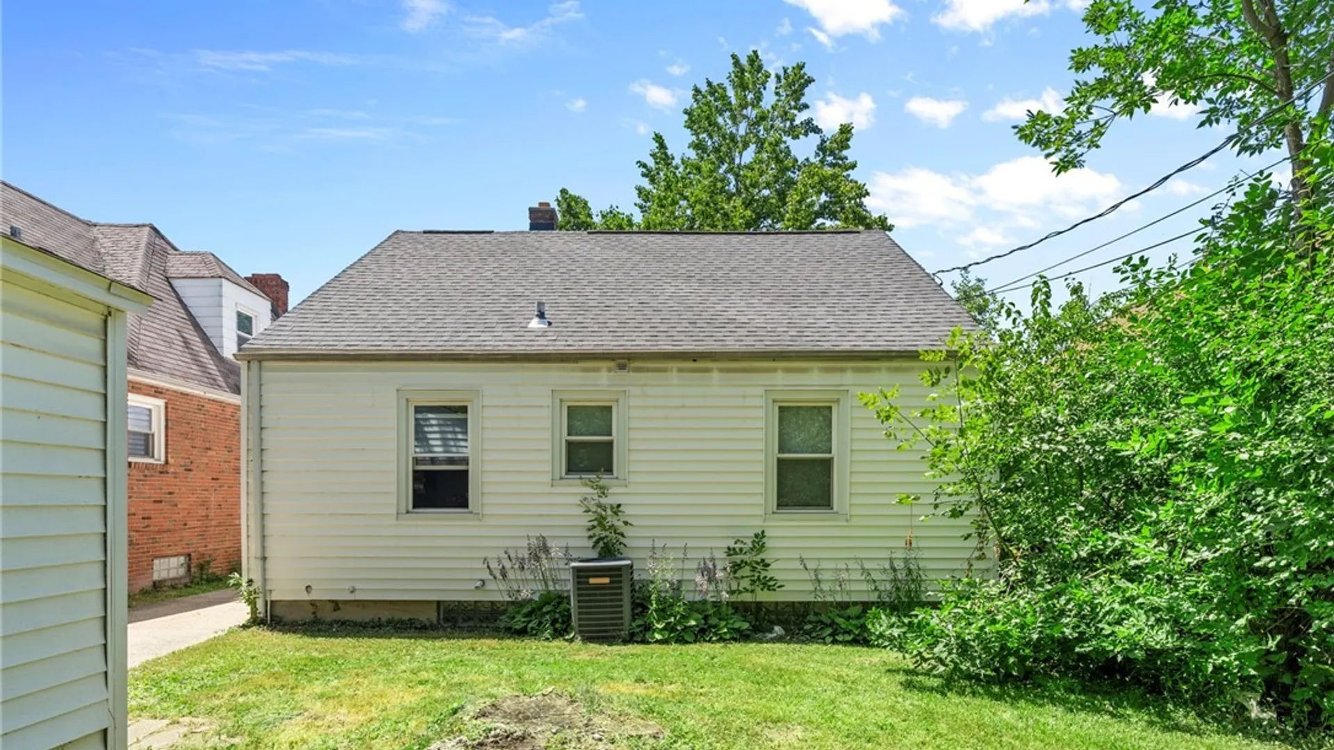 Property at 4295 Bailey Avenue, Amherst, NY 14226 17