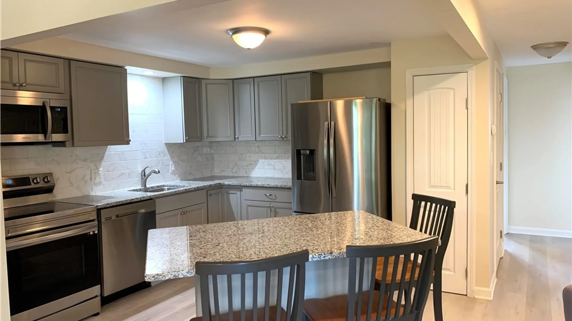 Property at 71 Georgian Lane #7 Lane, Amherst, NY 14221 4