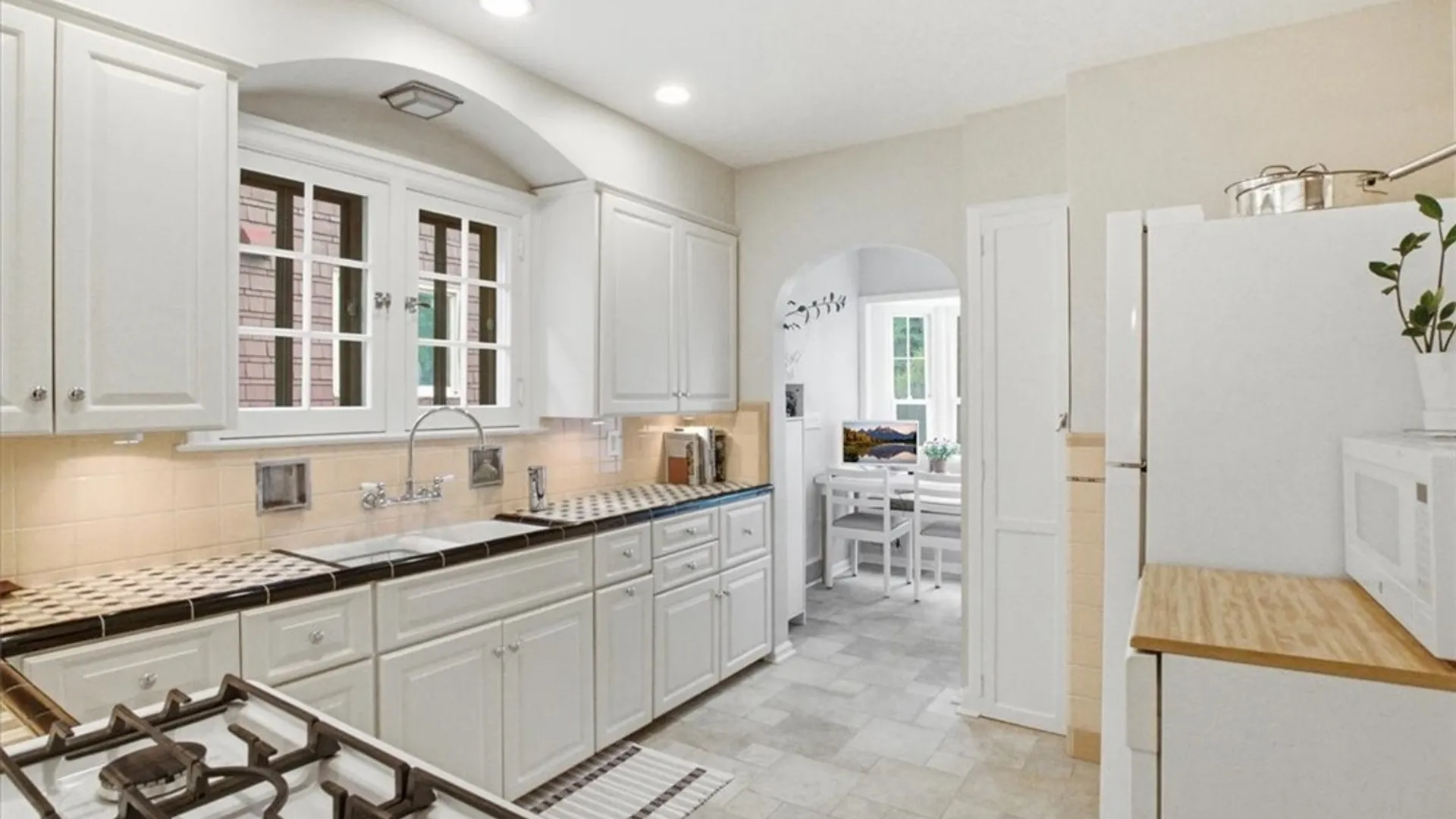 Property at 100 Chatham Avenue, Buffalo, NY 14216 8