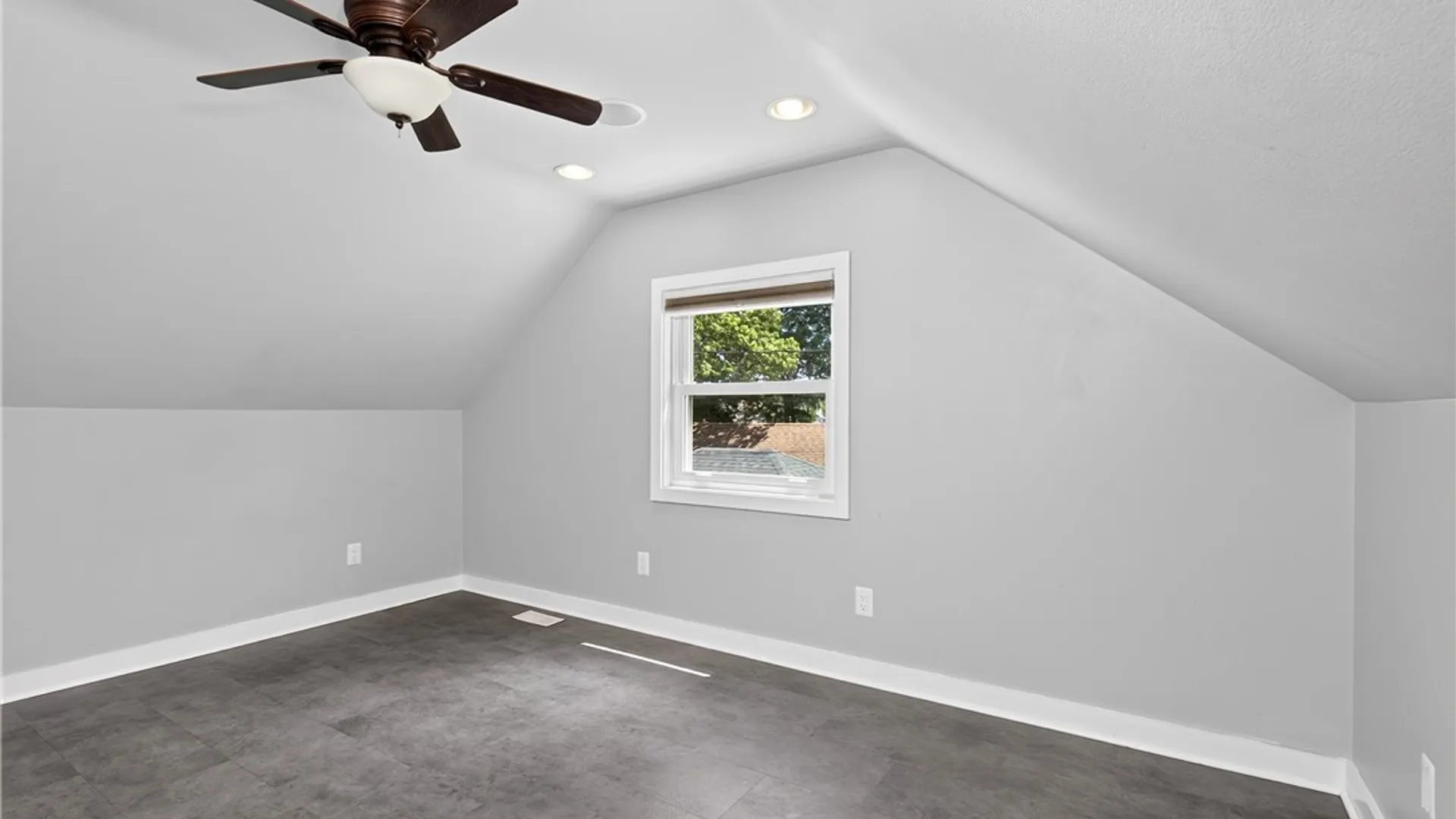 Property at 67 Nicholas Drive, Tonawanda, NY 14150 22