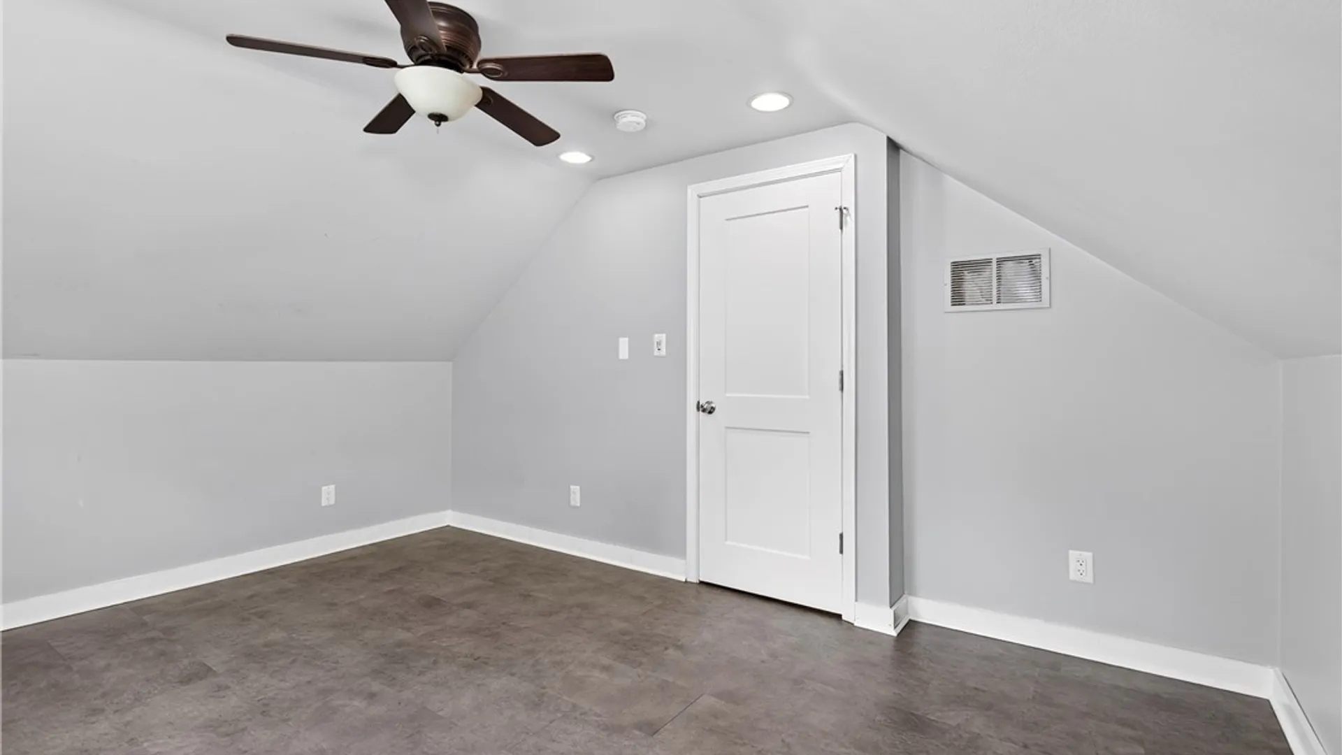 Property at 67 Nicholas Drive, Tonawanda, NY 14150 23