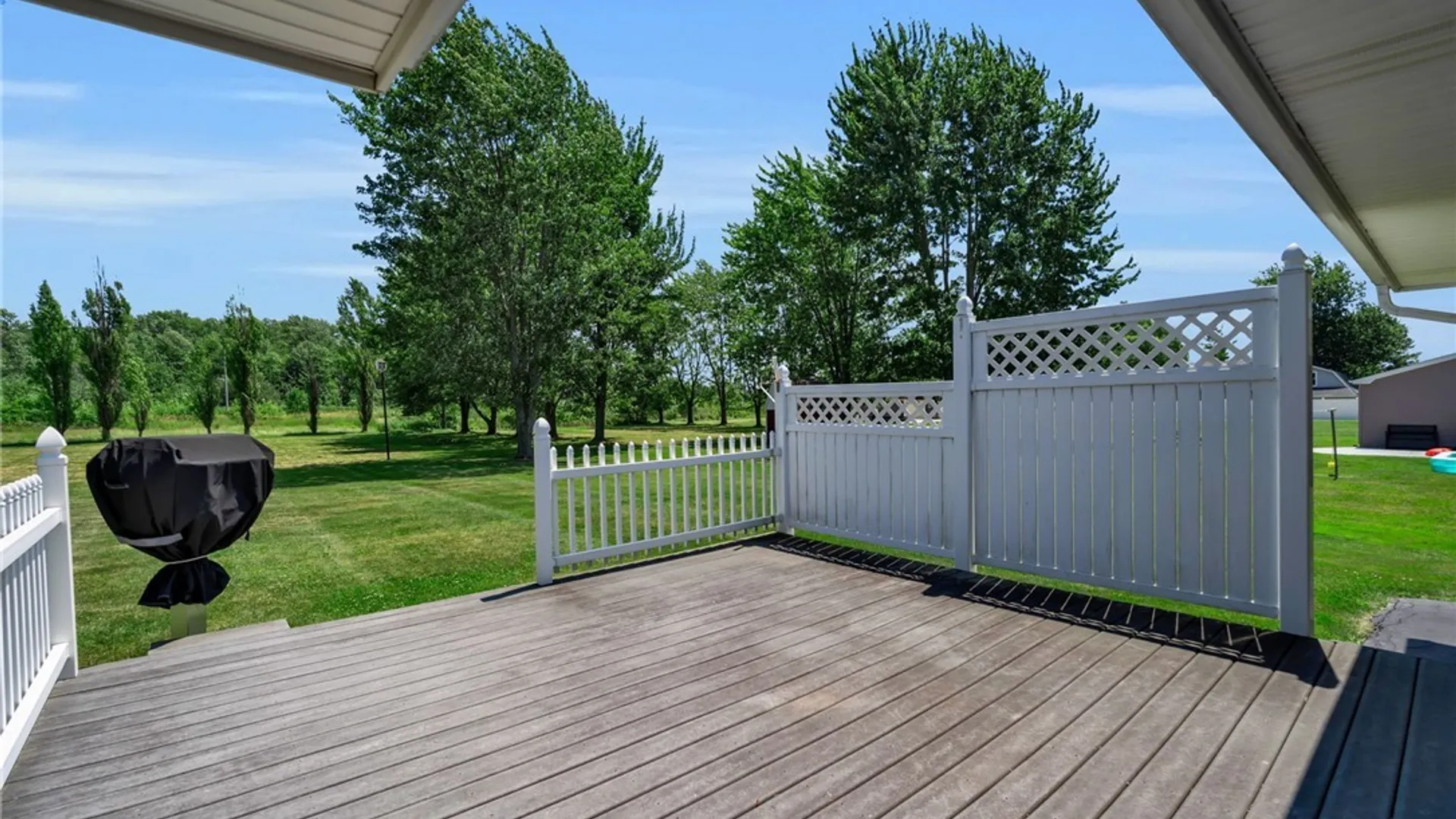 Property at 6887 Walmore Road, Wheatfield, NY 14304 32