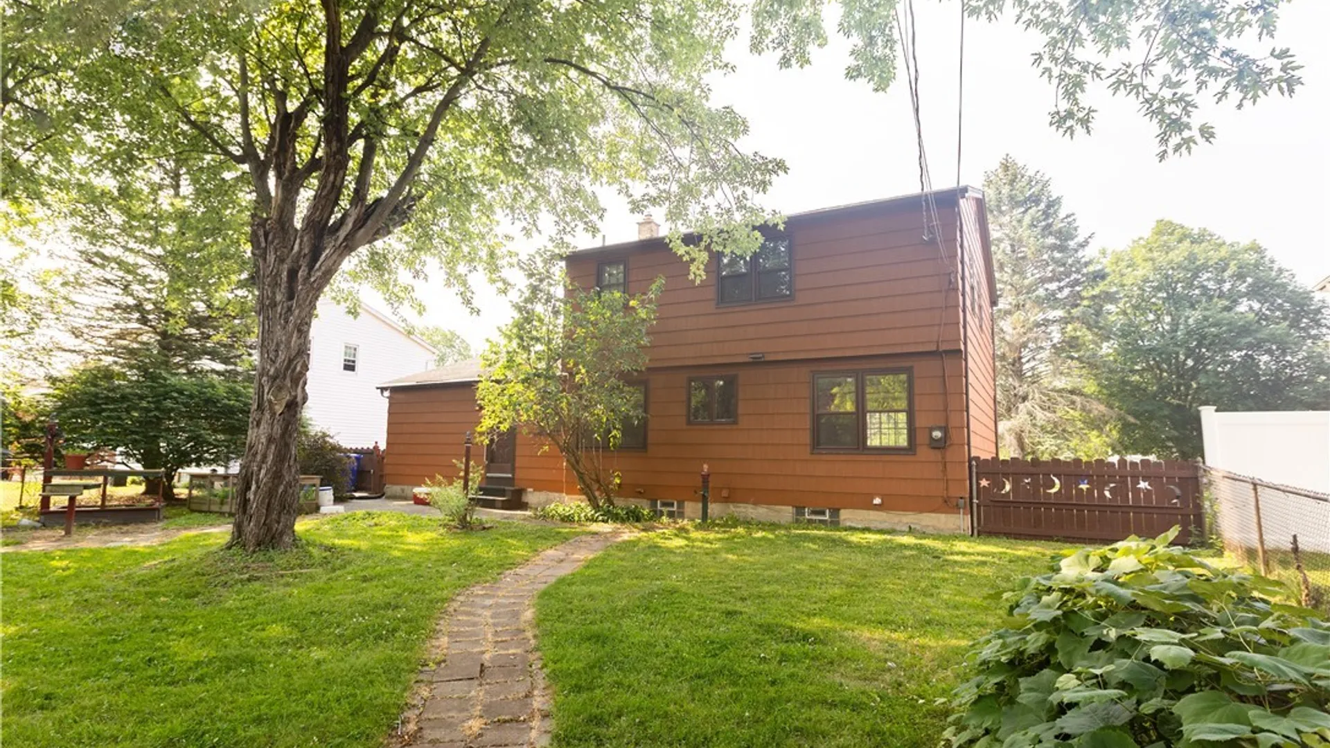 Property at 176 Rosewood Drive, West Seneca, NY 14224 28