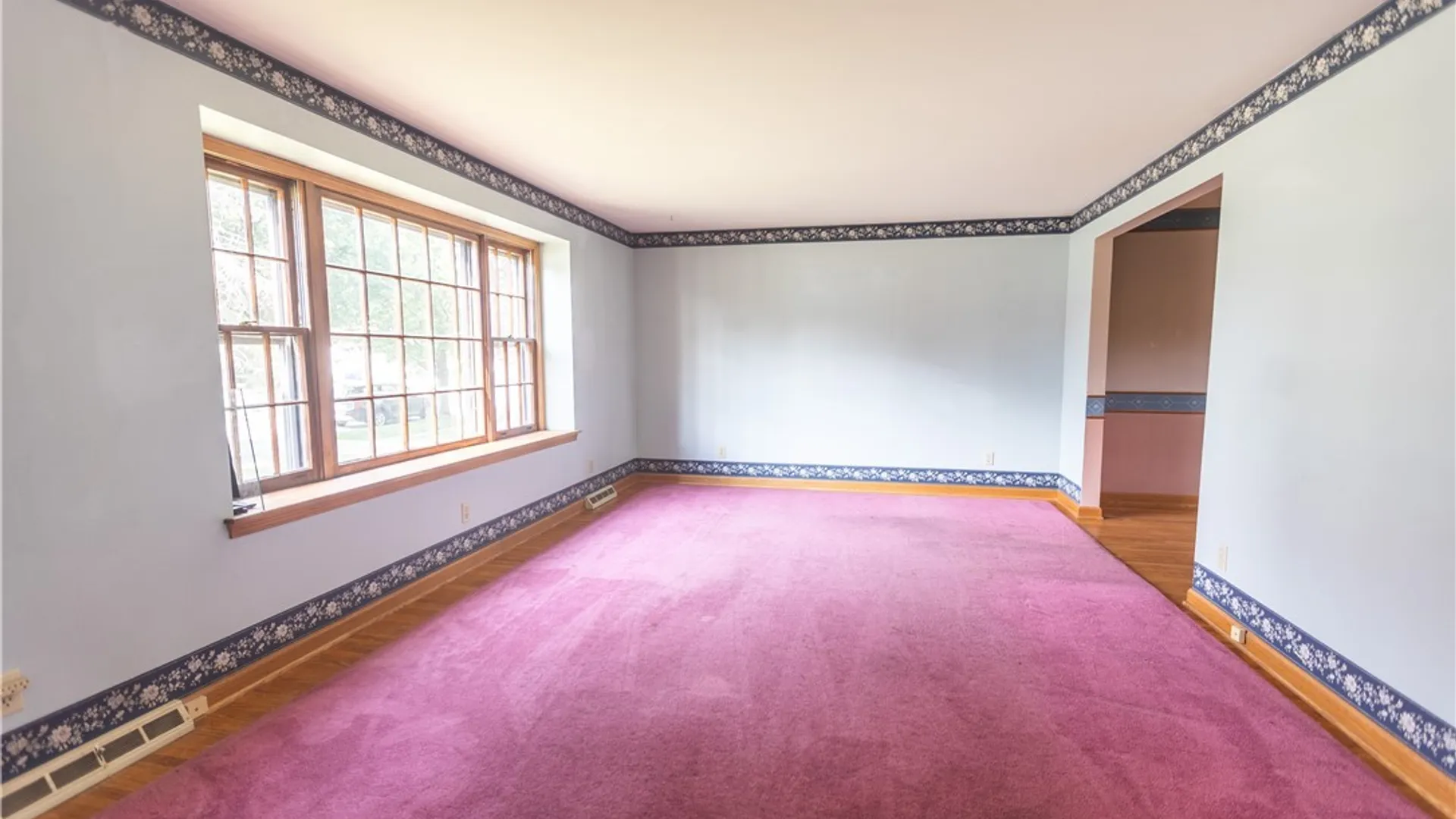 Property at 176 Rosewood Drive, West Seneca, NY 14224 7