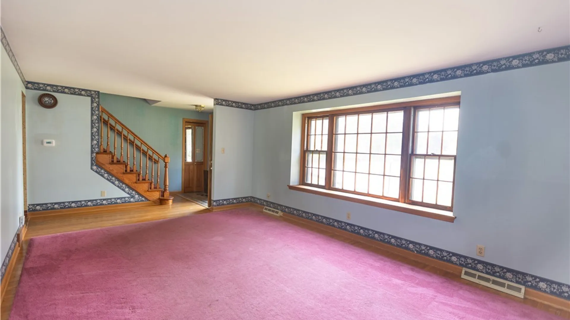 Property at 176 Rosewood Drive, West Seneca, NY 14224 8